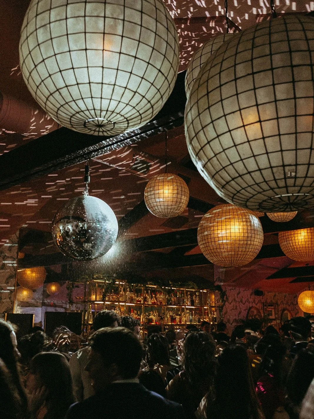 Fun fact: I try my damnedest to remember everyone&rsquo;s first dance song

Well Laura &amp; Danny made it very easy to never forget that their chosen song was The Tiki Room.

Big big fan of playful &amp; unexpected, it shows so much personality. 

S