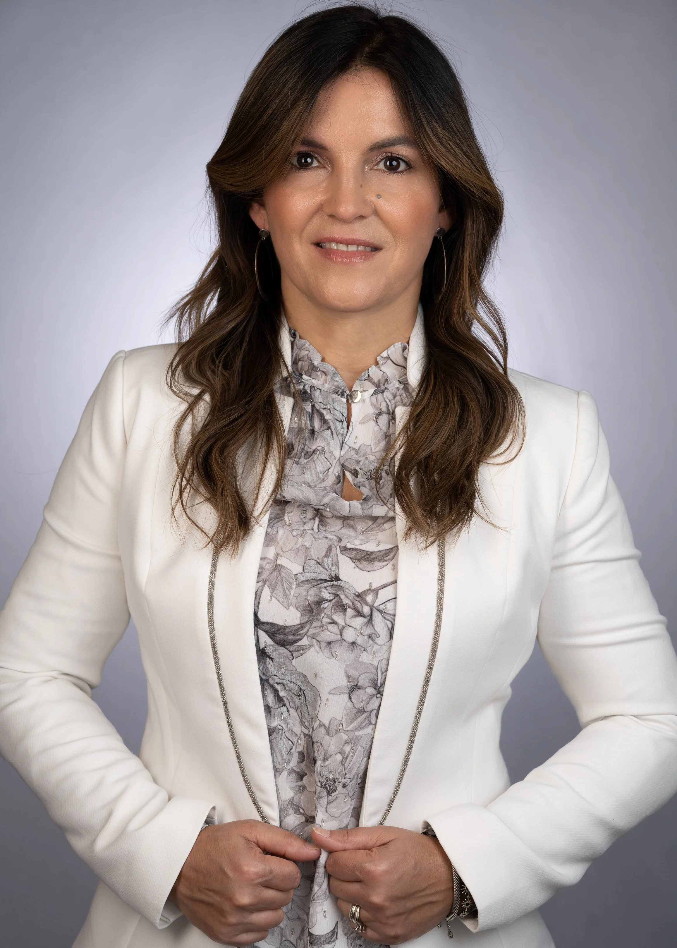 Laurie Professional Branding-1.jpg