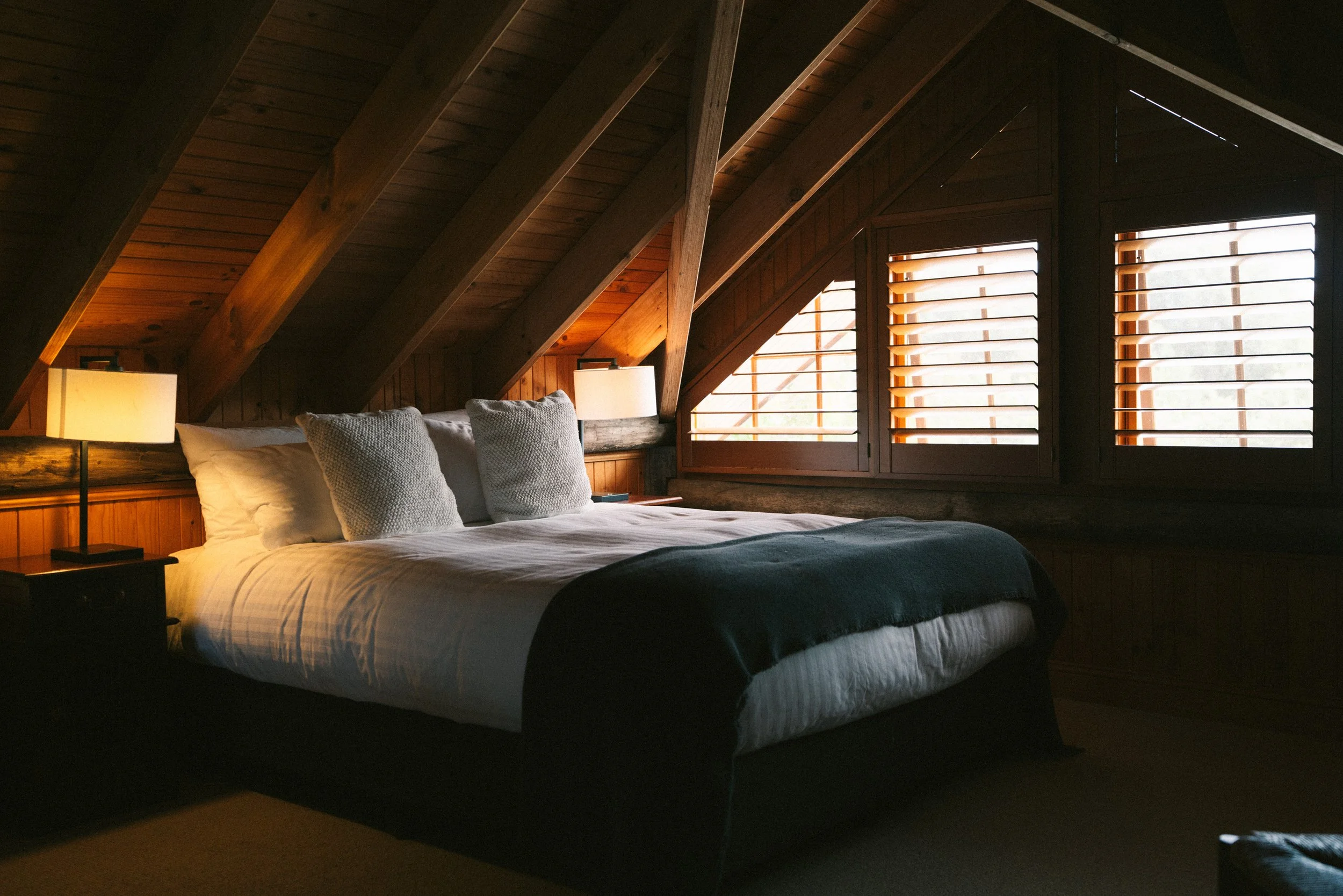 Mezzanine bedroom at a luxury farm stay in NSW — Waldara Estate, Edith NSW, near Sydney and the Blue Mountains