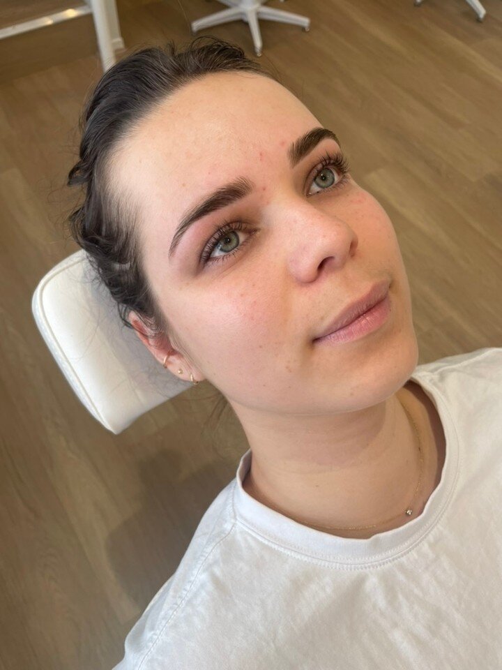 Who needs filters when you've got flawless brows and lashes? 😉

Brow wax with hybrid dye and lash lift with tint by Morgan
.
.
.

Click the Book Now link in our bio to schedule your appointment or

📩 hello@thebeautybarperth.com.au
📞 0439891480
🌐 