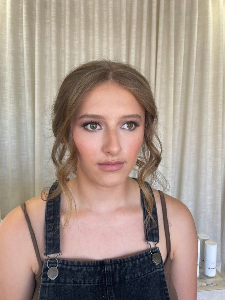 Special occasions makeup by Morgan.
.
.
.
Click the Book Now link in our bio to schedule your appointment or

📩 hello@thebeautybarperth.com.au
📞 0439891480
🌐 www.thebeautybarperth.com.au