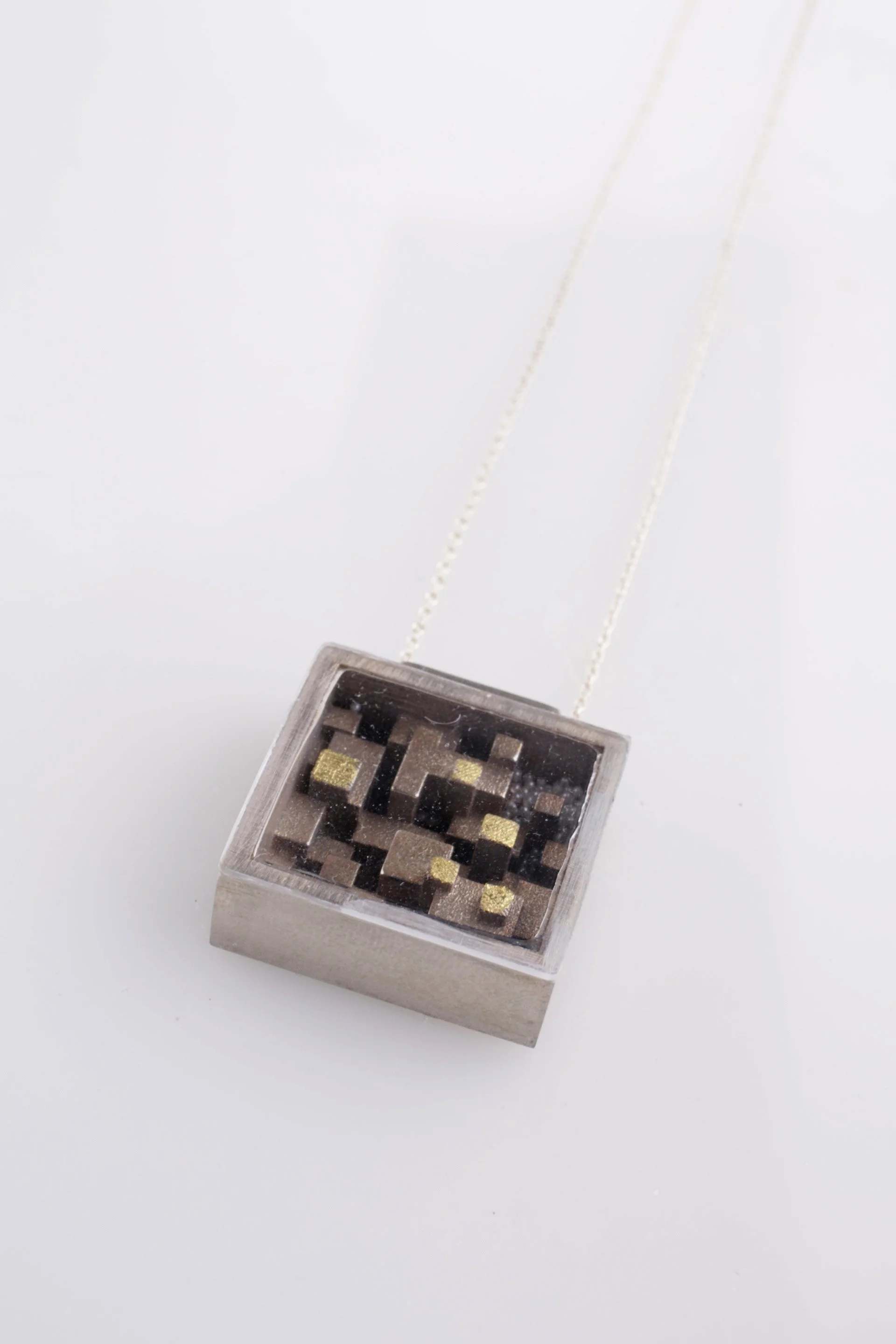 maze necklace 1.jpg
