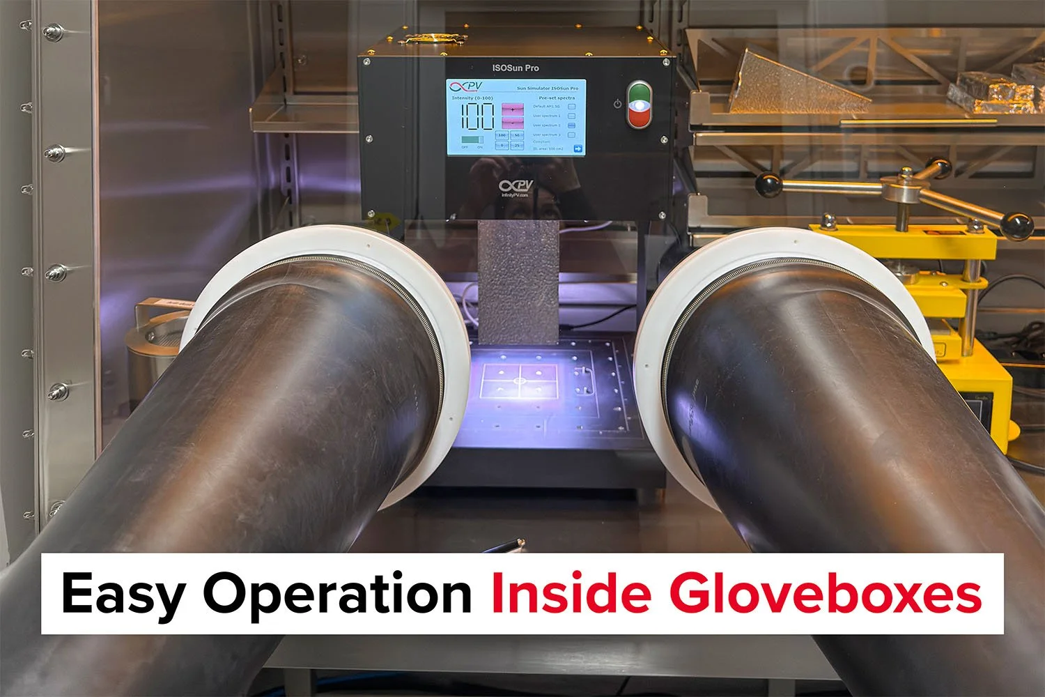 ISOSun_Pro_Glovebox_02.jpg