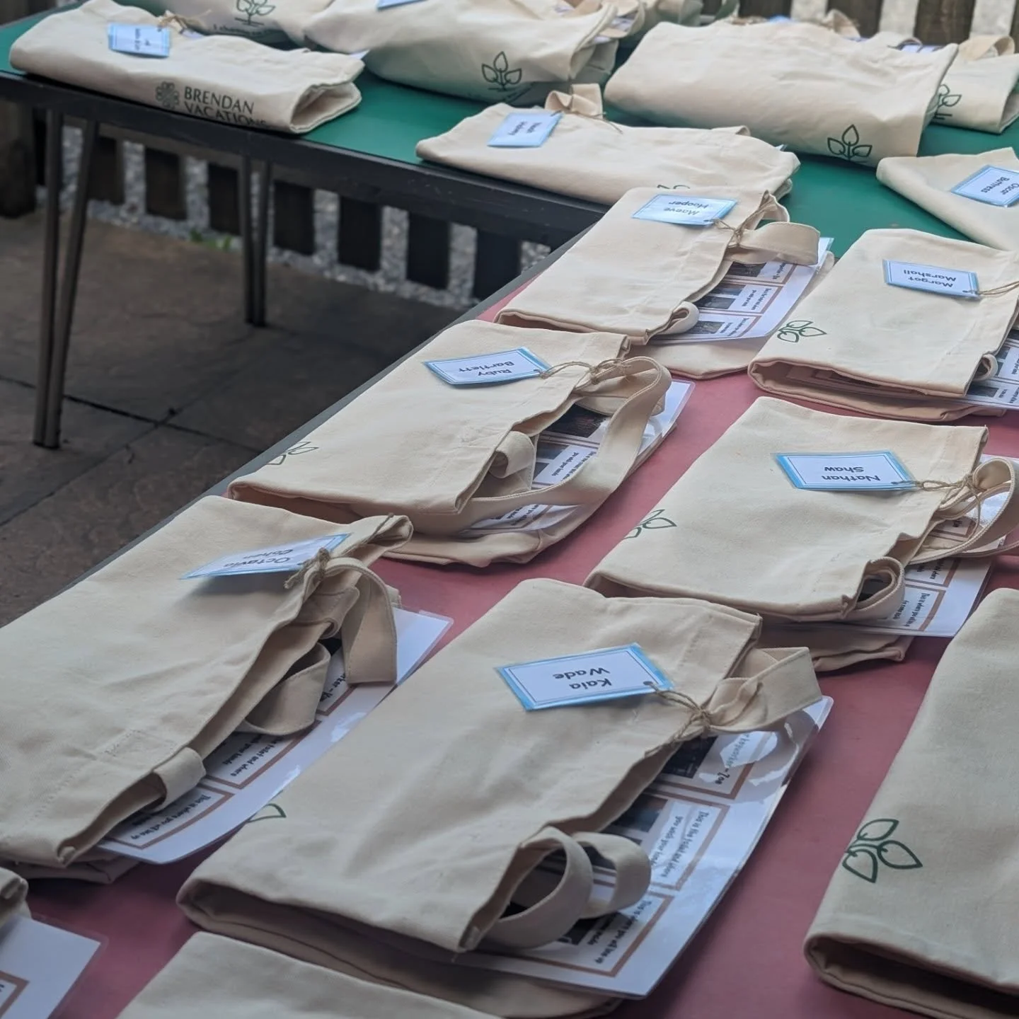 Today we invited all the children starting from September into Preschool, so they could explore the area and meet the staff!! 

It was a lovely turn out in the sunshine 🌞 we look forward to seeing you all in the new academic year!