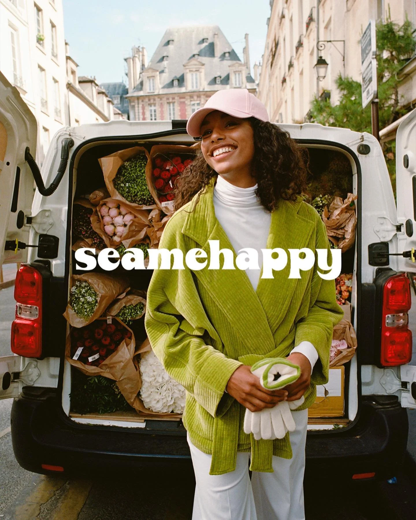 Antwerp-based womenswear brand @seamehappy_apparel SS22 campaign shot by @8and2 in Paris

#seamehappy #paris #wearearko