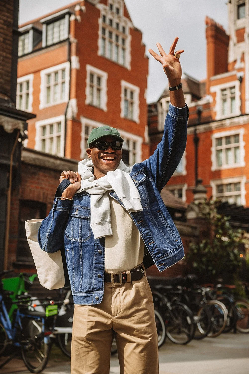 LEE101-SS24-LONDON1-1 copy7.jpg