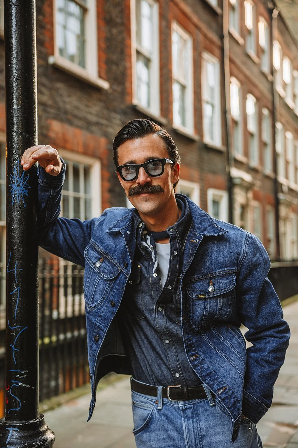 LEE101-SS24-LONDON1-1 copy3.jpg