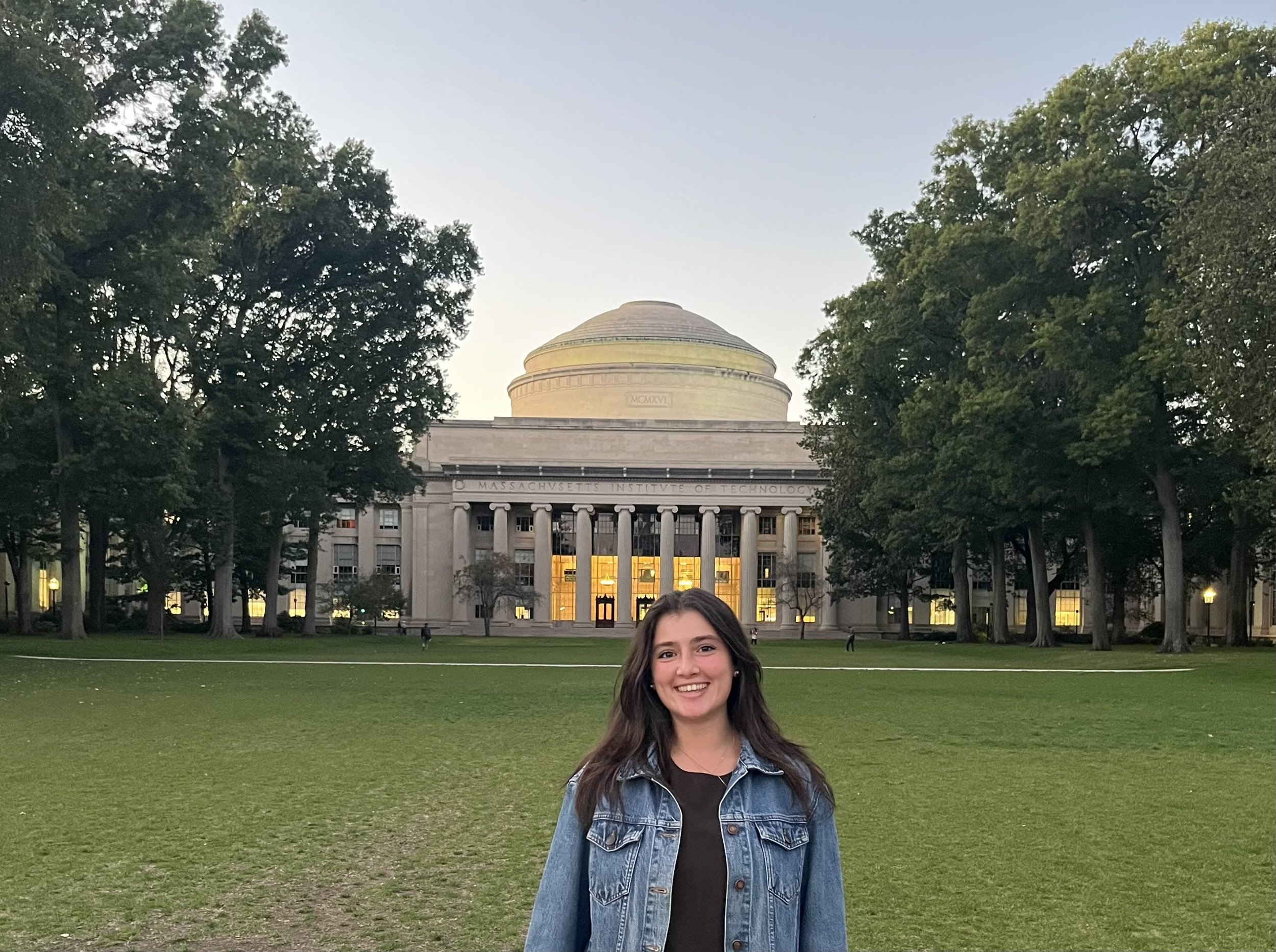 Elisa Cardamone.jpeg