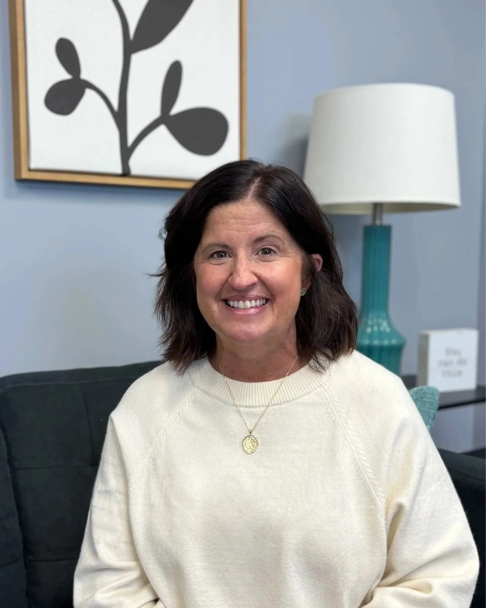 Photo of Rhonda Lanter, therapist intern in Indianapolis. Are you feeling anxious or depressed? Discover how anxiety therapy in Indy can help.