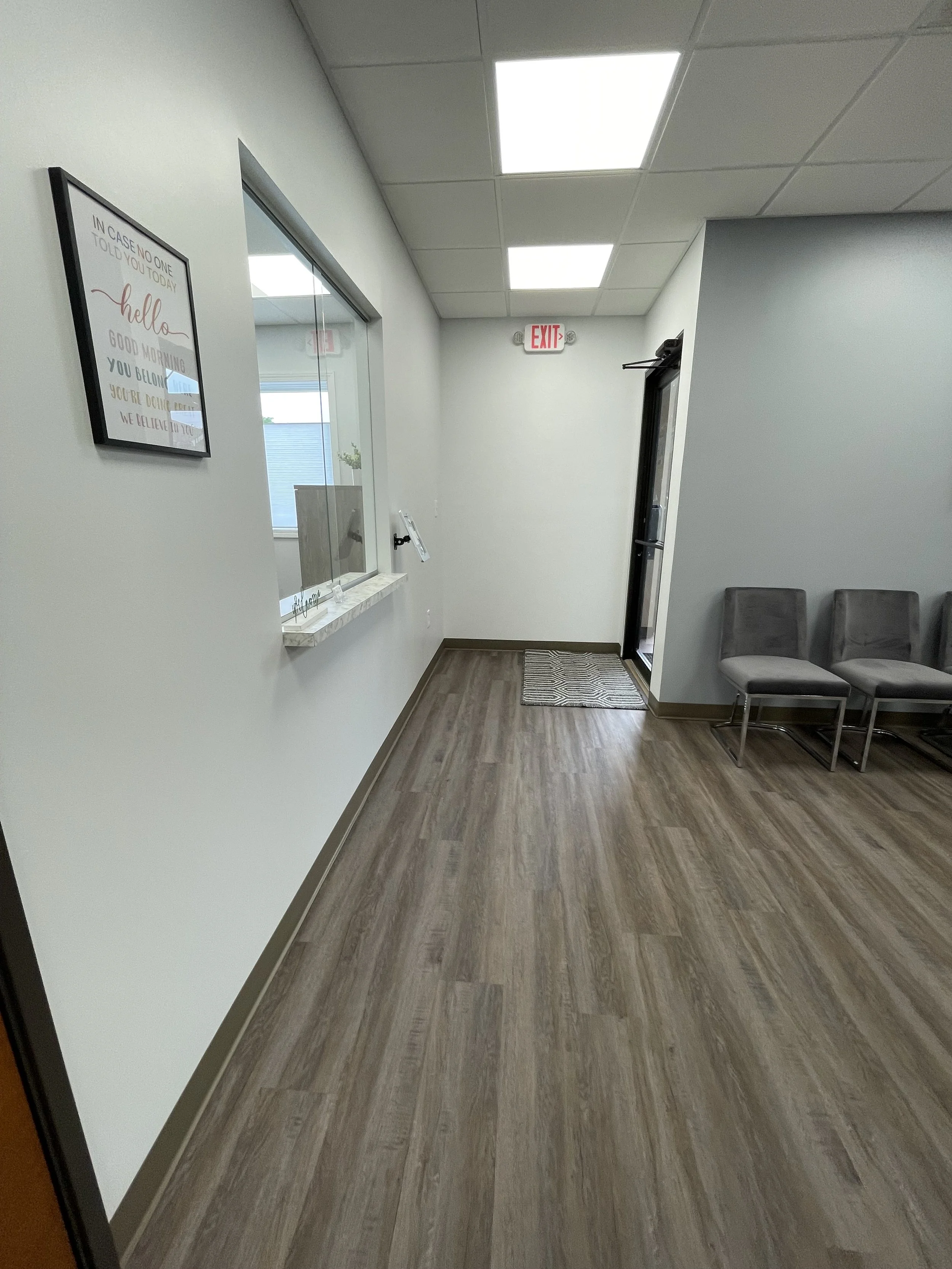 Photo of relaxing counseling office in Indianapolis, IN. Are you struggling with a stressful relationship? Our couples counseling therapist in Indianapolis can help you improve communication and happiness