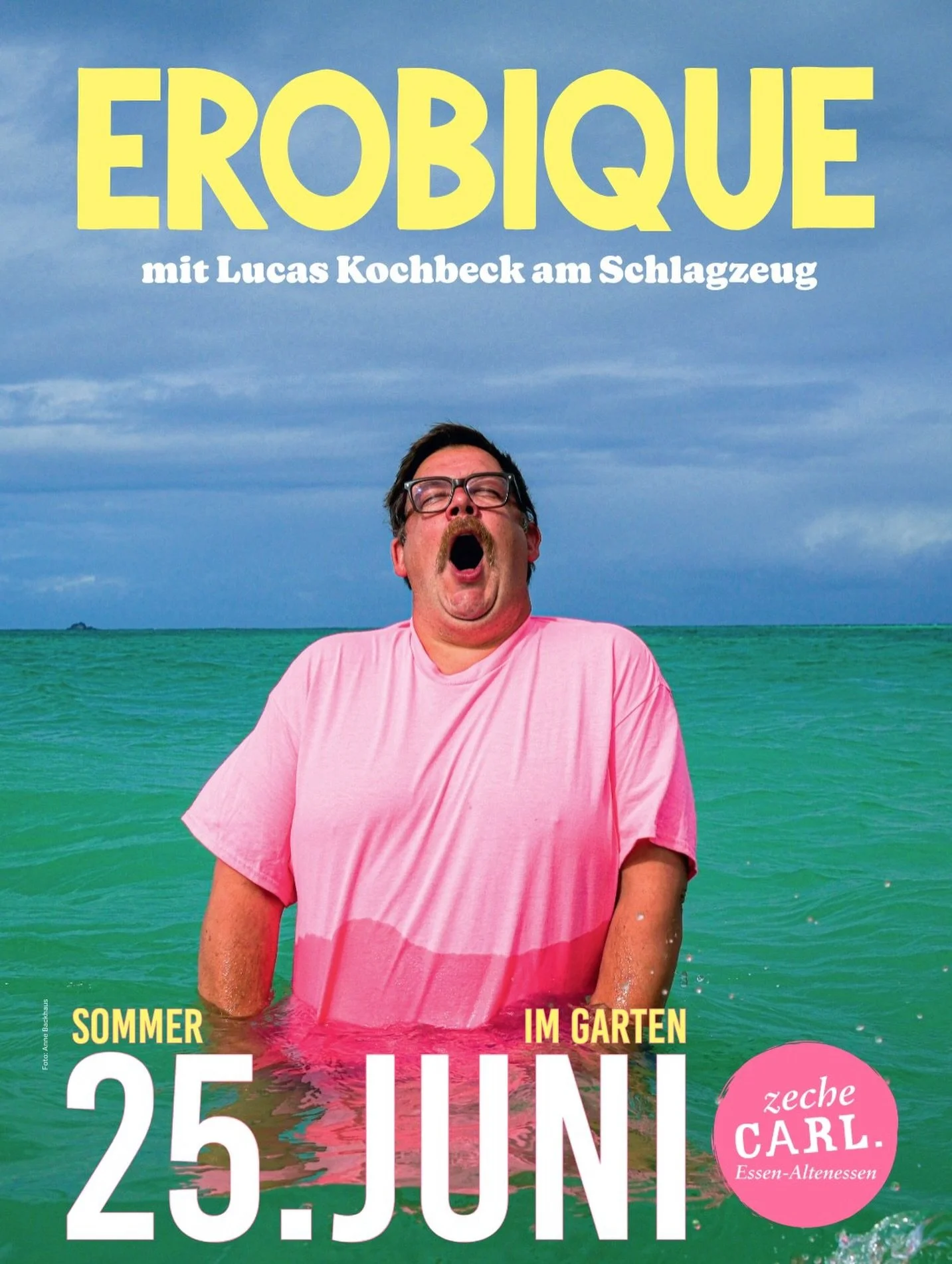 Sommer im Garten

Donnerstag, 25.06.26 | Zeche Carl | Einlass: 18:00 Uhr | Beginn: 19:00 Uhr | Konzert

VVK: 37&euro; zzgl. Geb&uuml;hren | AK: 45&euro;

Erobique mit Lucas Kochbeck am Schlagzeug

Erobique ist das einzigartige Disco-Ph&auml;nomen von