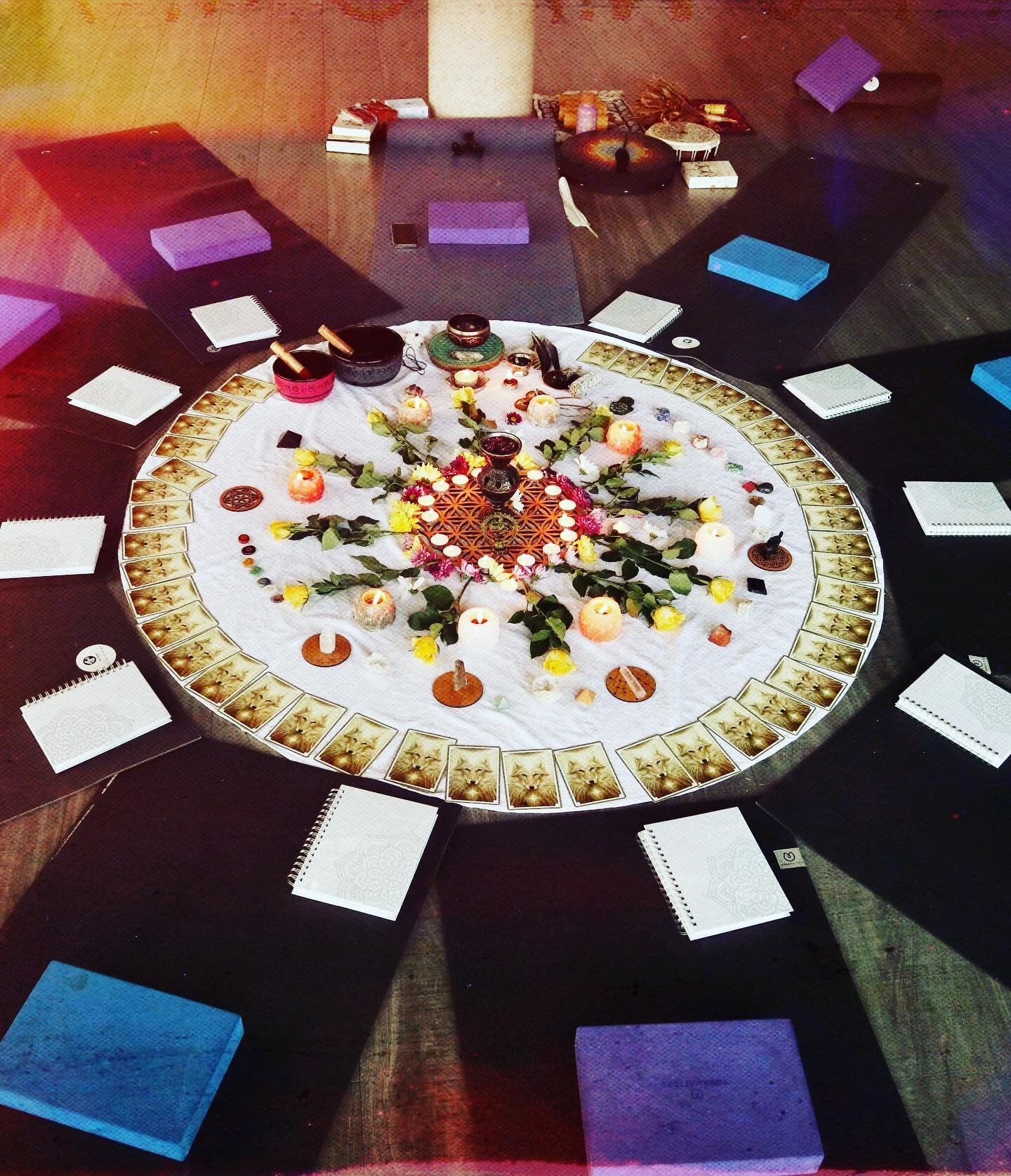 Sacred Womens Circle &amp; Cacao Ceremony
 with Sandra Surdu @santra_sanctuary 
This Saturday July 1st 6-9pm &pound;33

With deep trust and gentleness, we soulfully unite and celebrate one another in a safe and sacred space where to connect to our in