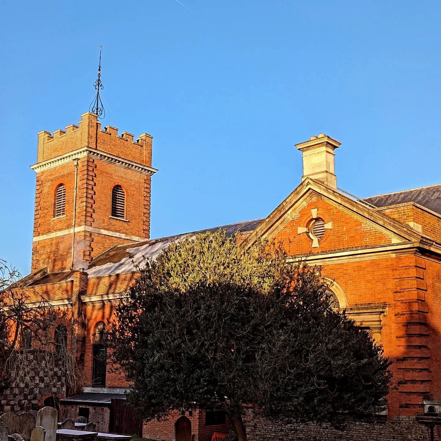 We are back!!
And what a crisp, beautiful morning to welcome the start of the new working year.
The office will be open today from 11am ☺️