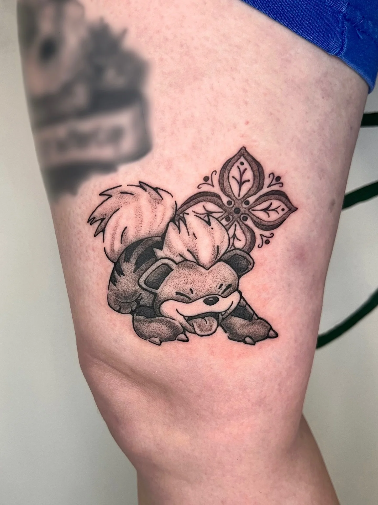 Loved doing this #growlithe tattoo from my pokemon flash for B!! thank you so much for getting this flash, it was such a blast to do and hang out w you 🥰 would love to do more like these!
.
.
.
.
as always made w lotsa love
@honey_tattoo.roc 
.
.
.

