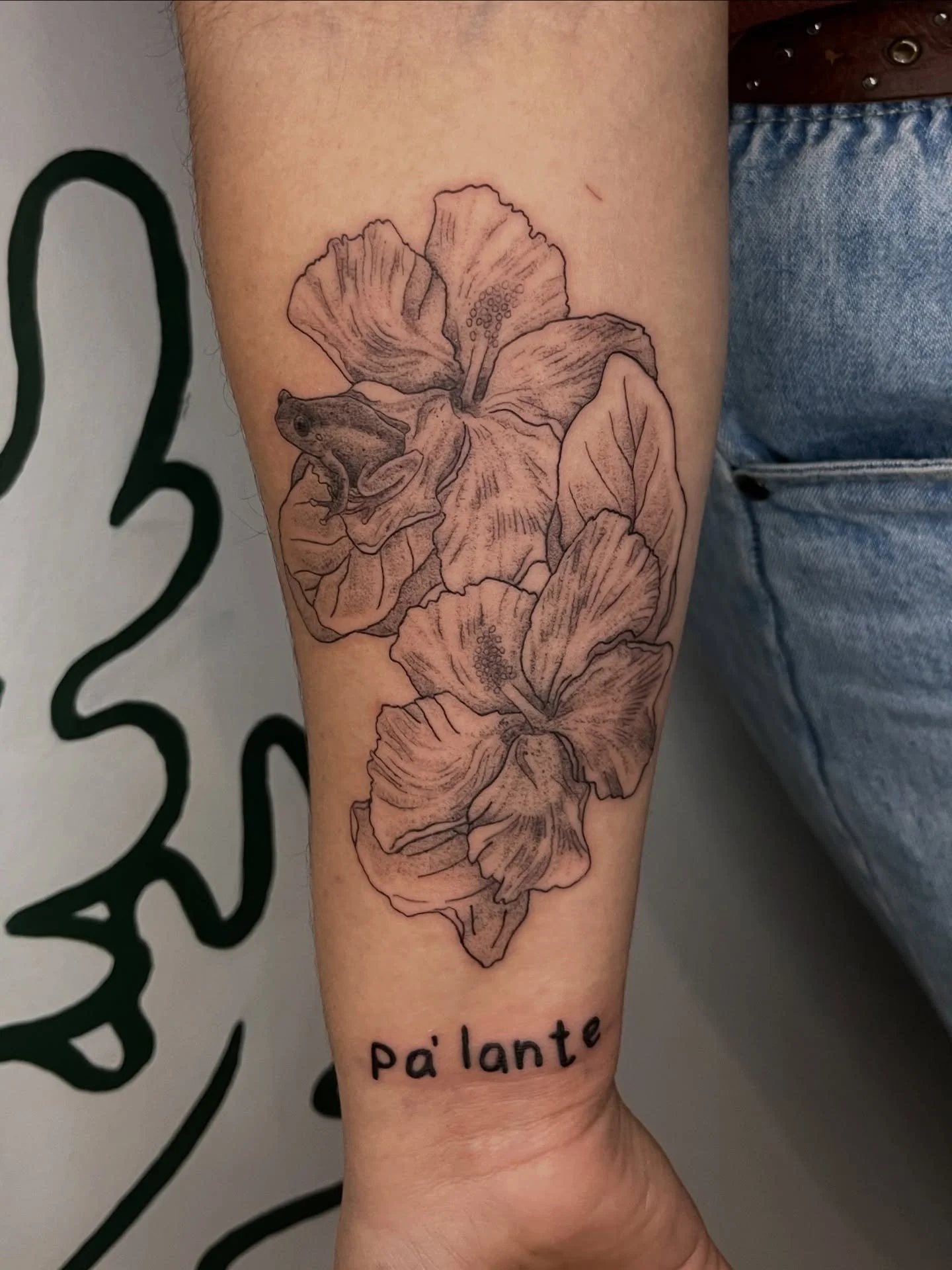 since we're in PR, I needed to honor this PR 🇵🇷 tattoo I did recently on E! 🥰 Un mill&oacute;n de gracias por la confianza y el apoyo, siempre feliz de conocer a otros boris y conectar sobre nuestra cultura ❤️
.
.
.
como siempre, hecho con muuucho