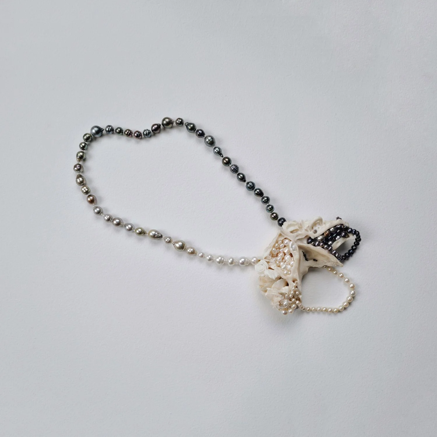 Jennifer Trask.Loop Neckpiece.White.Courtesy of Studio Roh-web.jpg