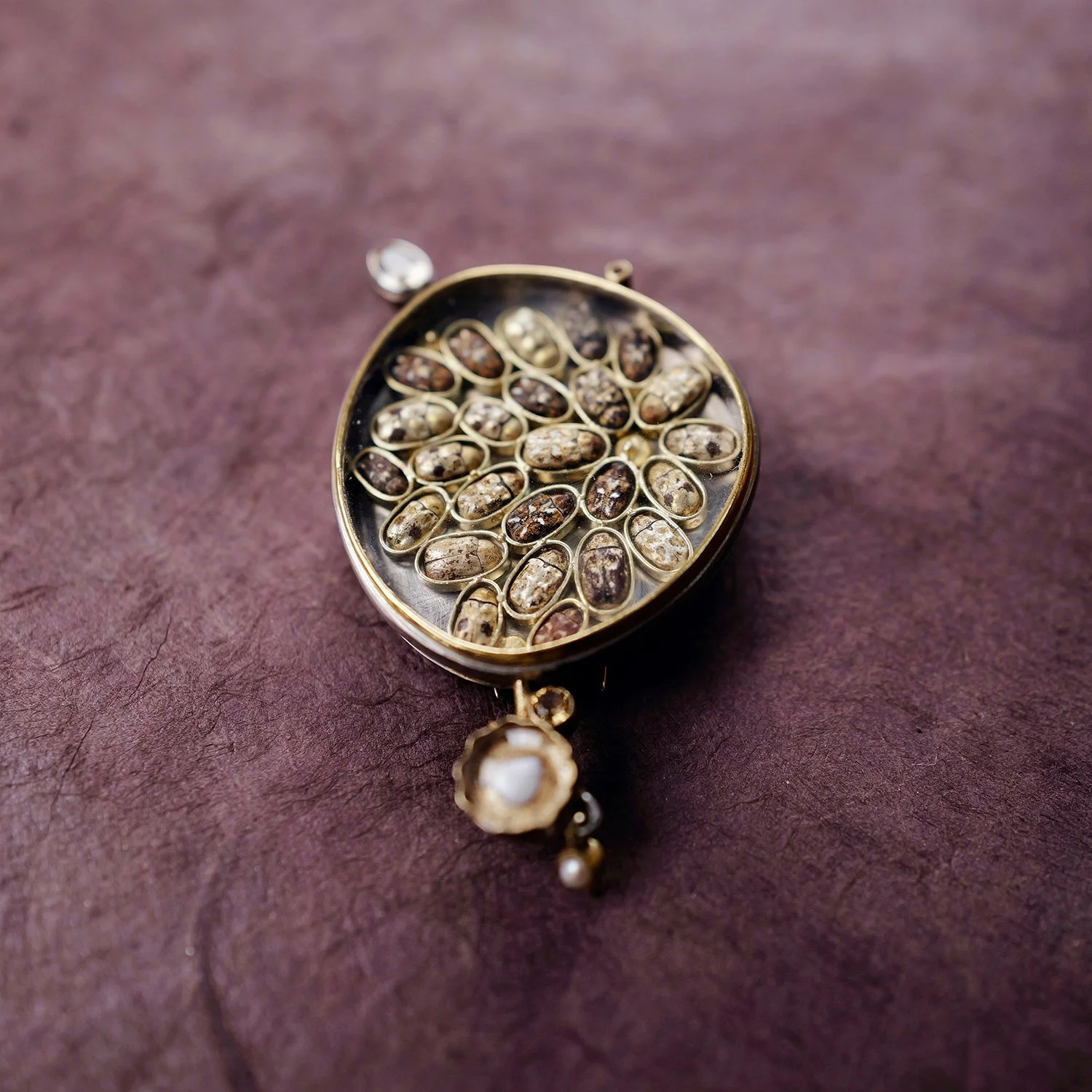 Jennifer Trask.Cluster Brooch.Color2.Courtesy of Studio Roh-web.jpg