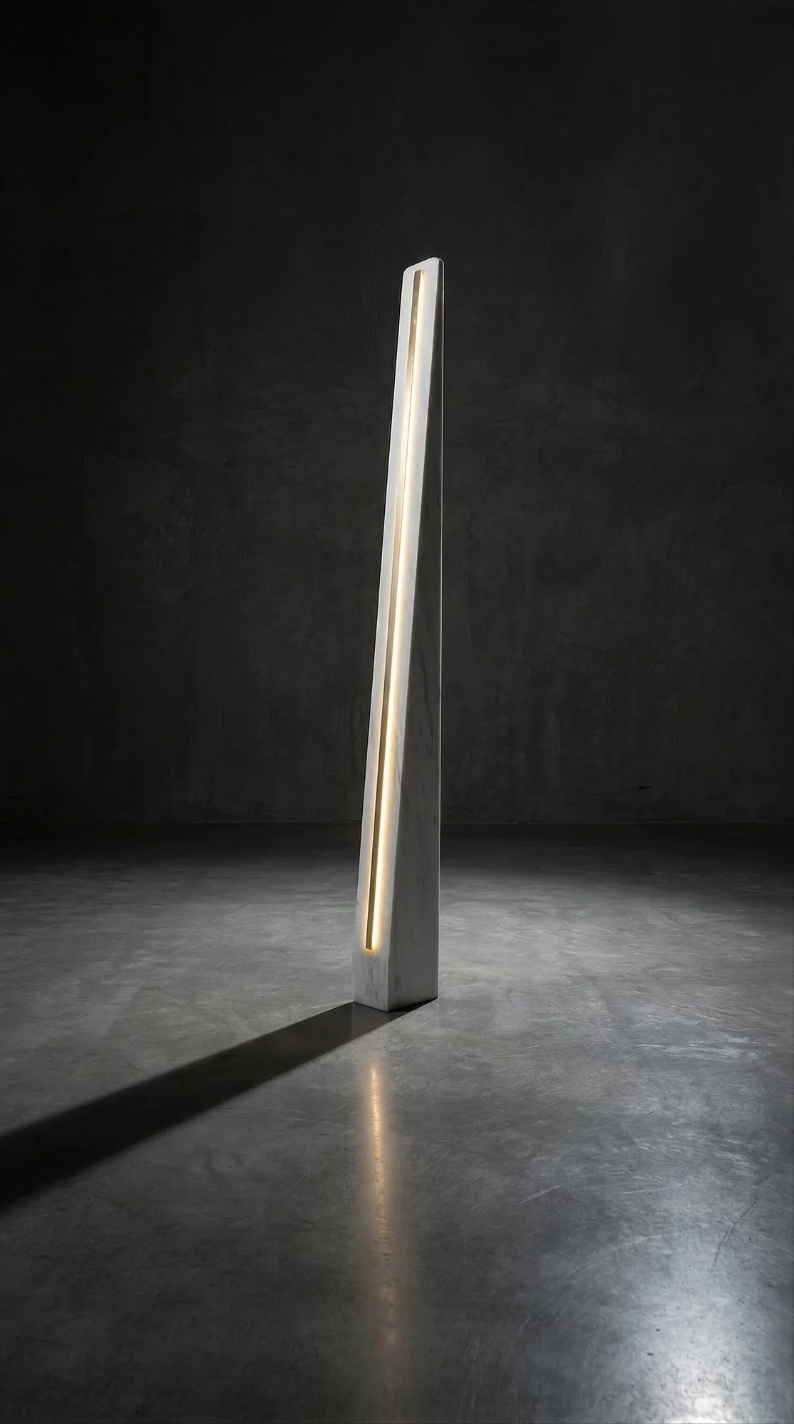 Coeus Ultor - monolithic columns with gold stripes copy.jpg