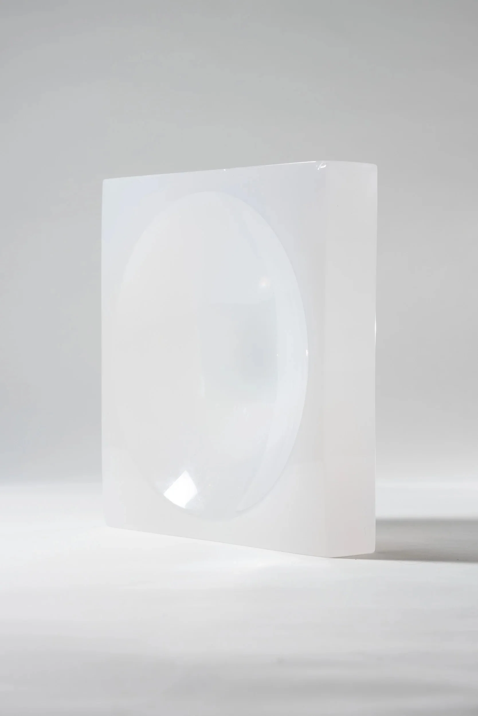 SmallWhiteGreyandRedParabolas-20250115-_MDP5527.jpeg