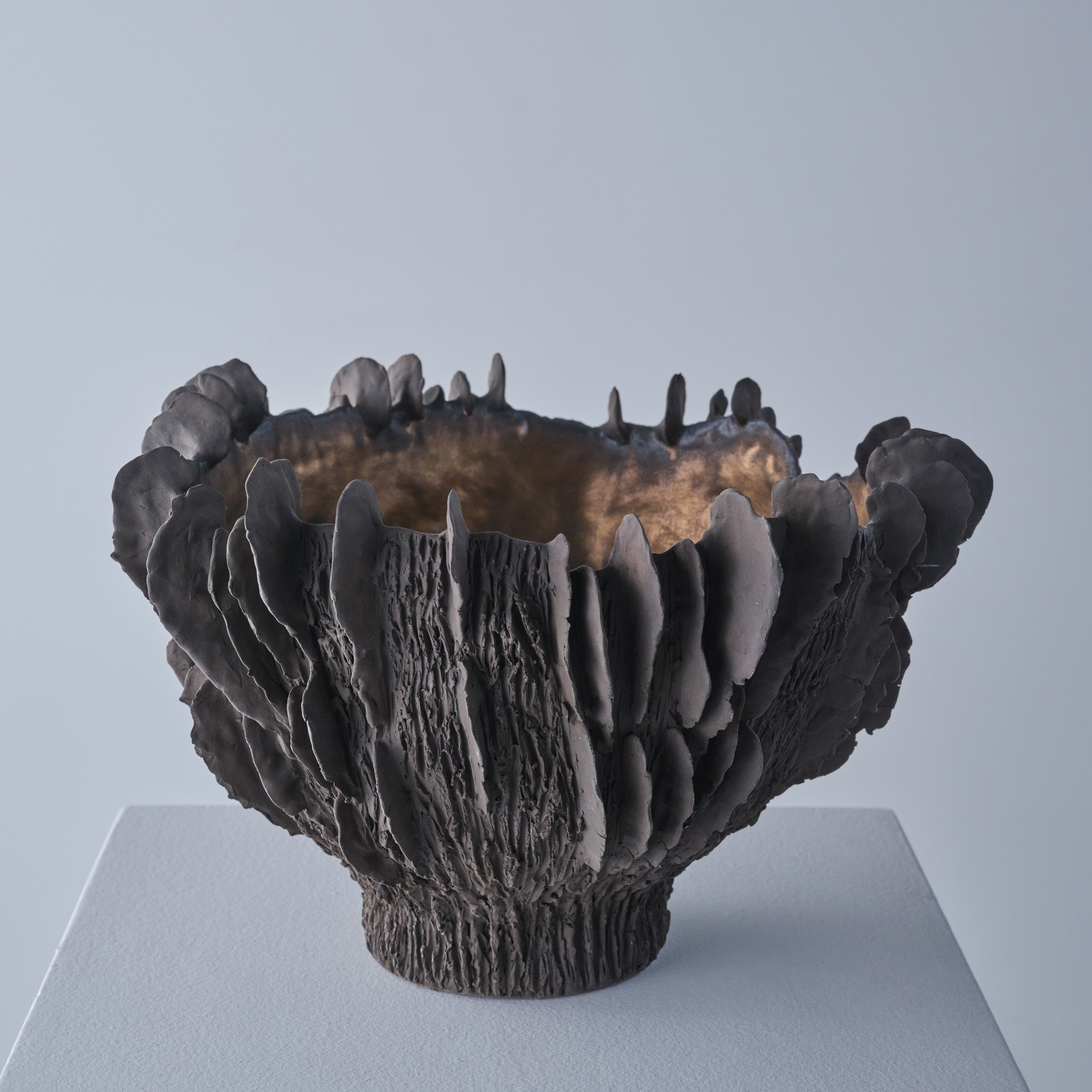 TDM1207-LamellaLargeBrownPedestalBowl-02-web.jpg