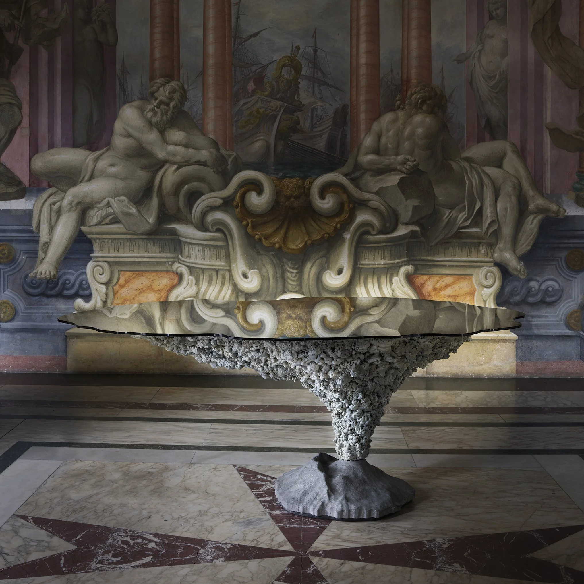 Plinio Table