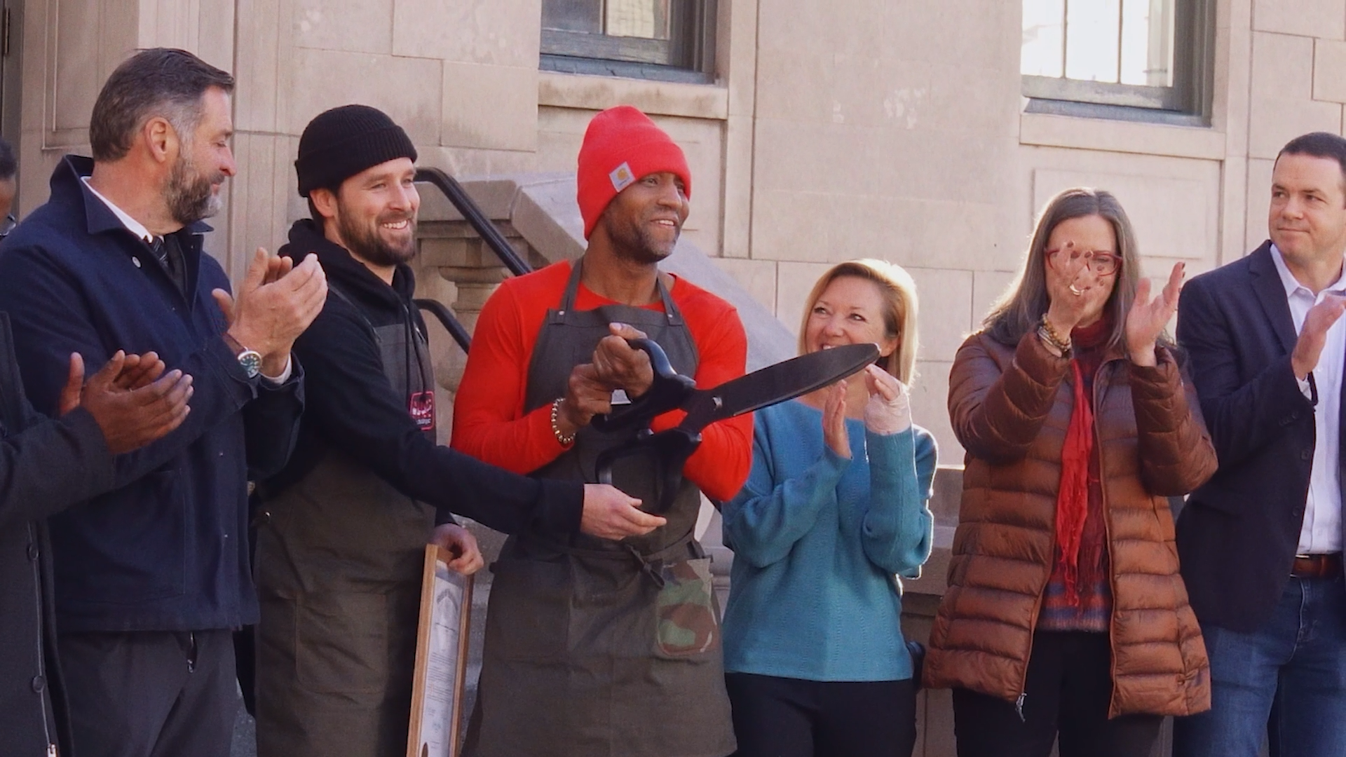 HAS-HEART-EPK-STILL_14.png