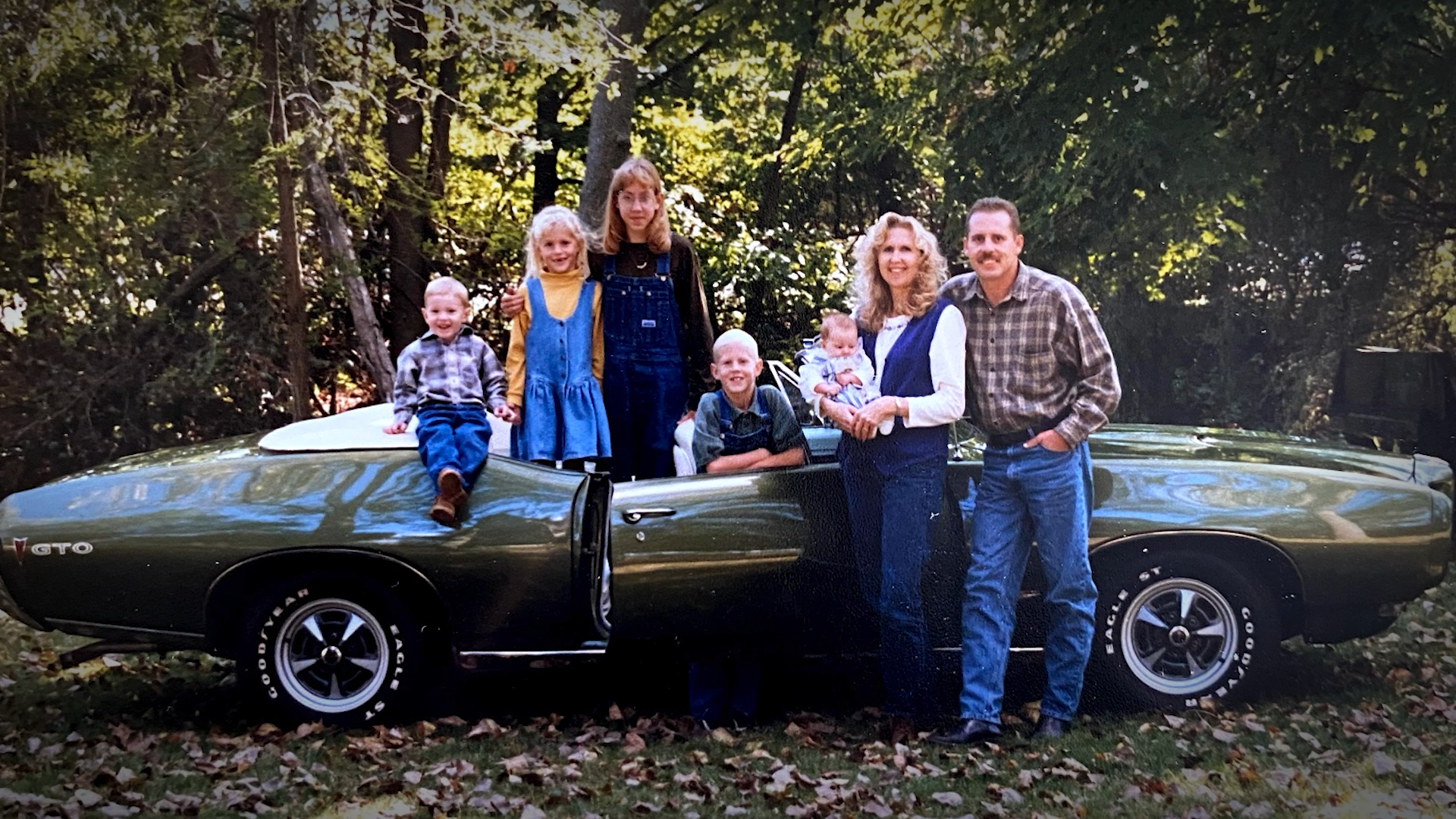 LRH-EM-cut_241107_FINAL.mp4.01_00_53_06.Still003.png