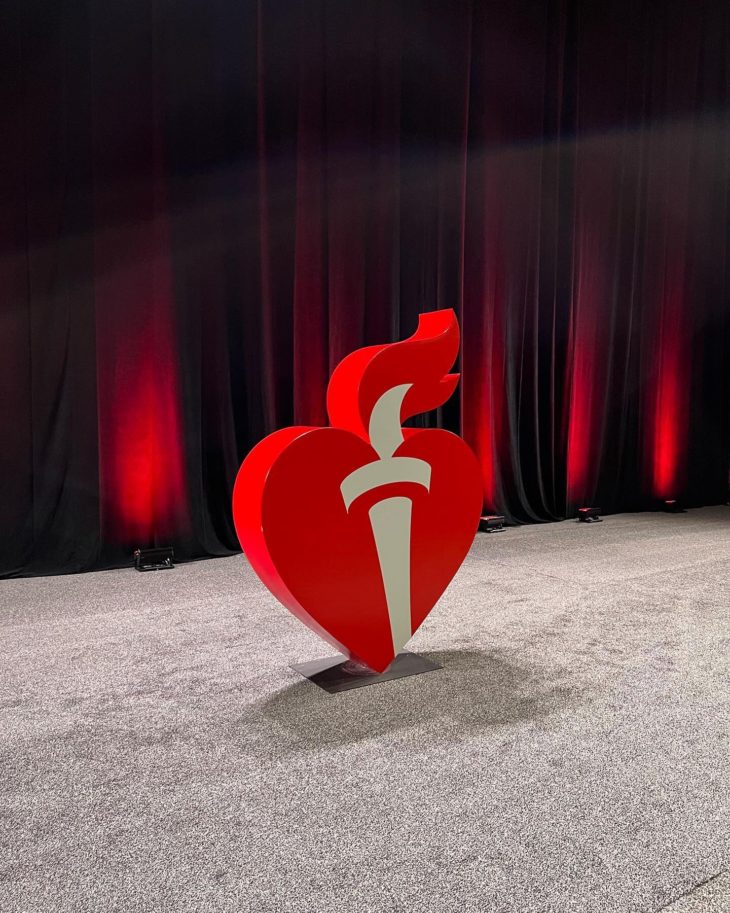 American Heart Association 2022 - O maior congresso de cardiologia do mundo come&ccedil;a hje. Muito assunto interessante, meu dia todo vai ficar dedicado as atualiza&ccedil;&otilde;es na Insufici&ecirc;ncia card&iacute;aca. #aha2022