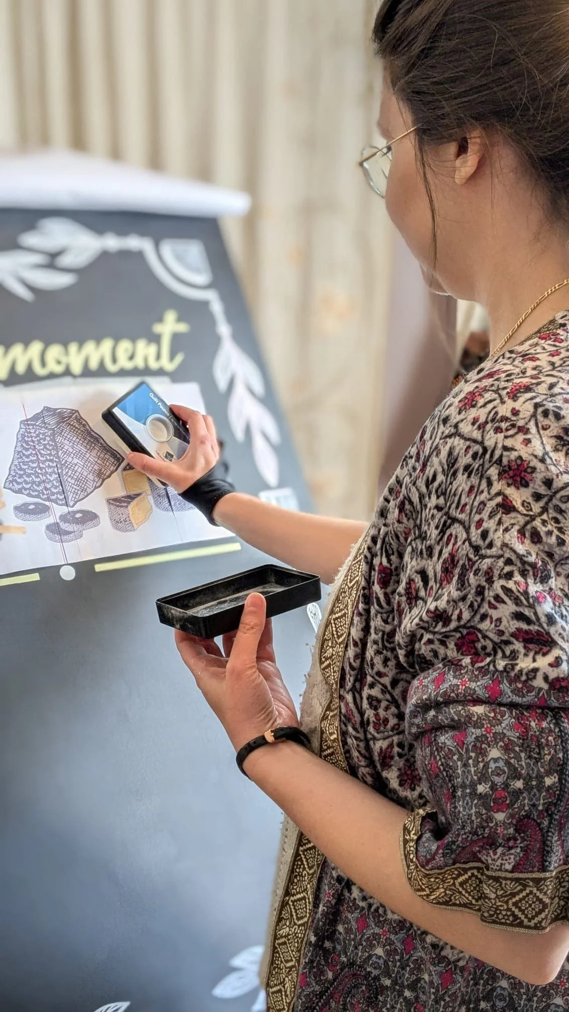 Ponçage ardoise : étape préliminaire avant la peinture