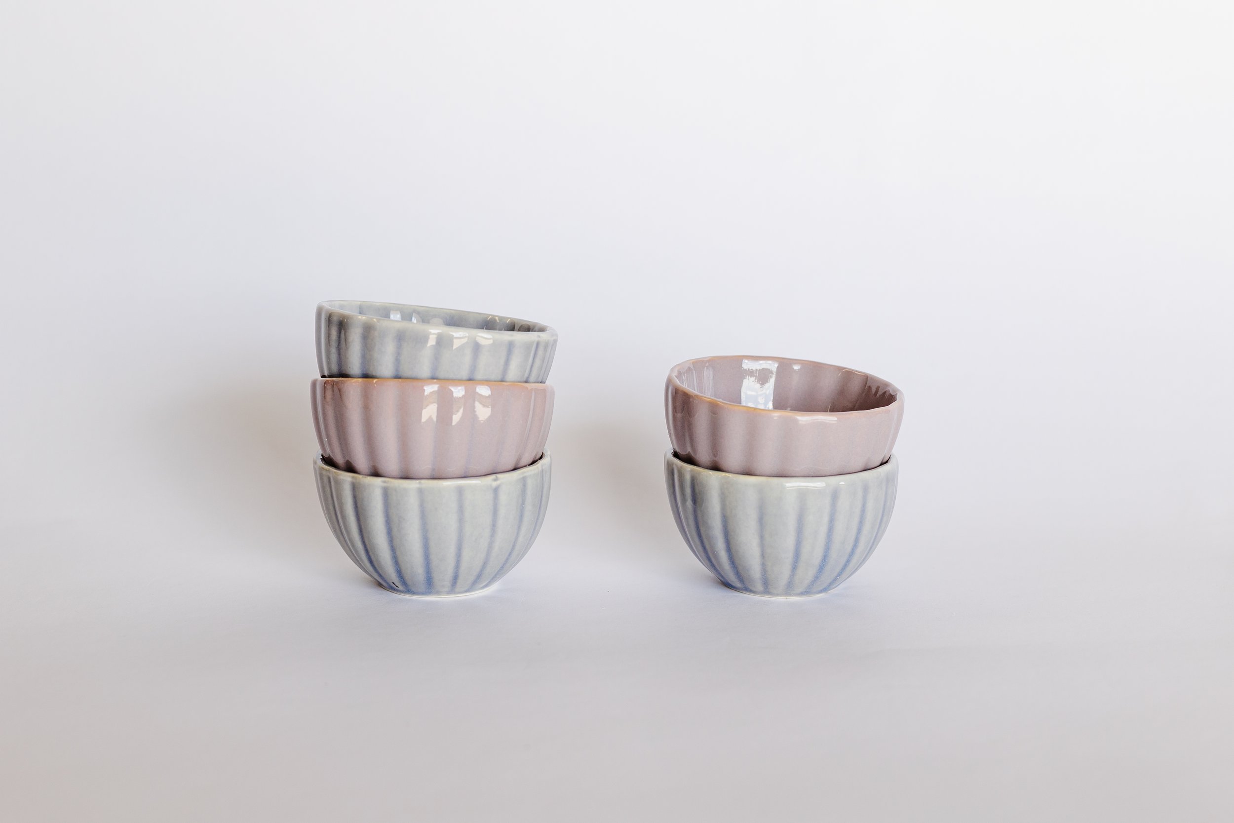 Stoneware Ribbed Bowls
