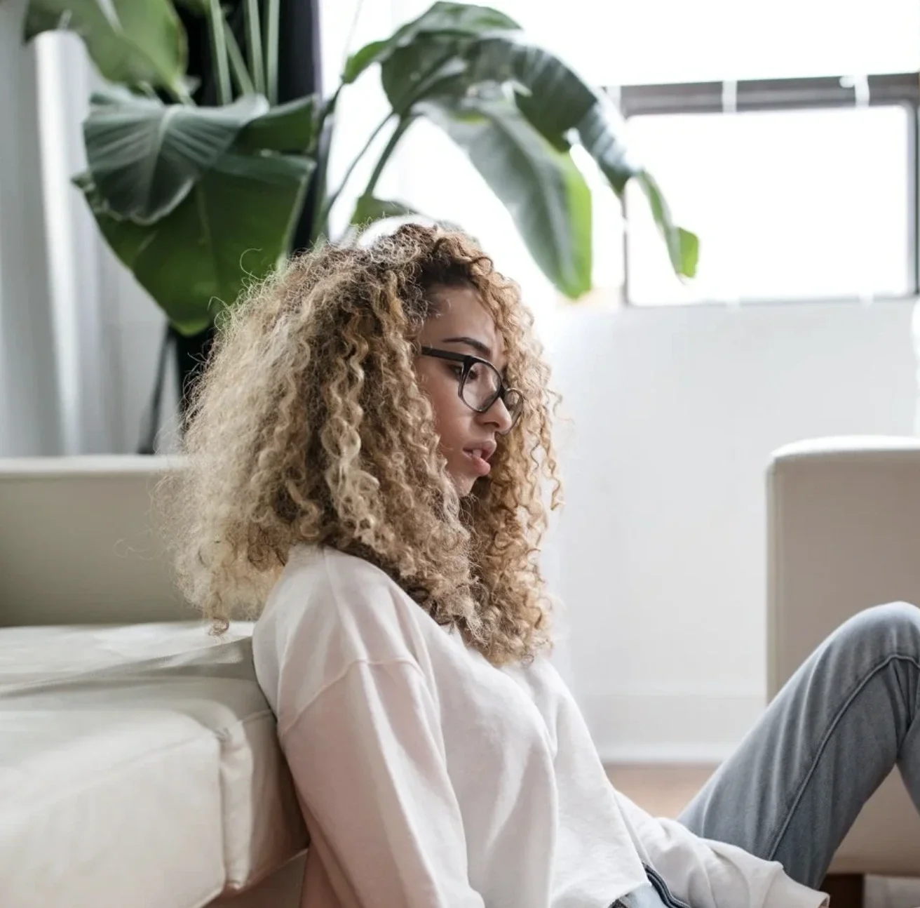 an adult with adhd looks for a therapist