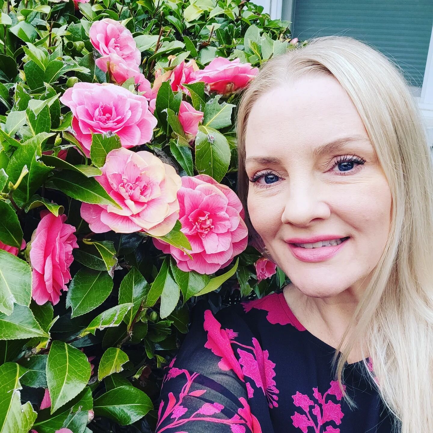 Matchy matchy with my favorite Camelia. 🌸