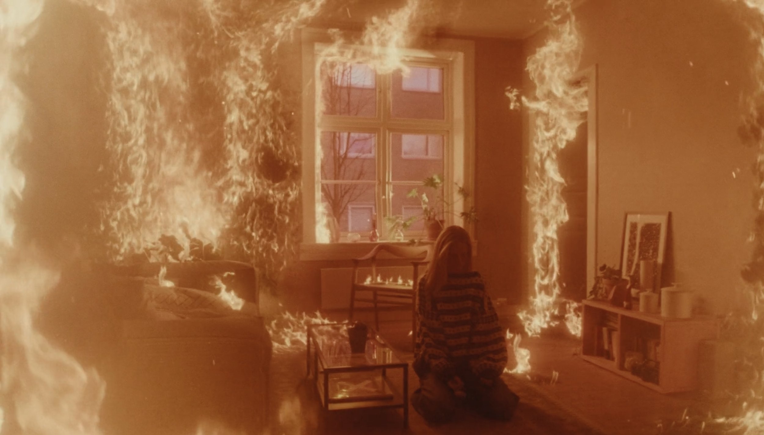 Marion Woodseth - Når taket brenne