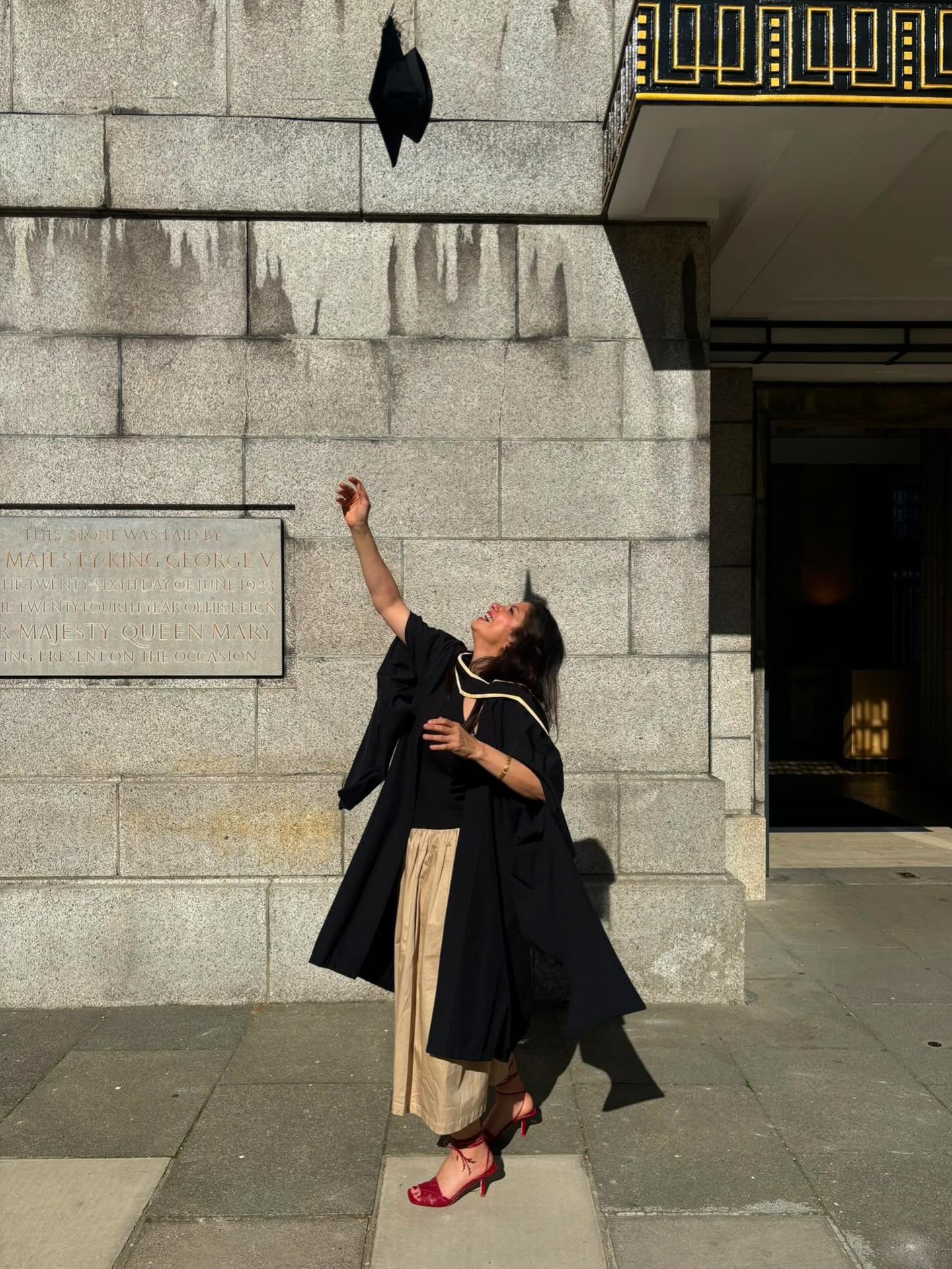Happy to be back. 🌱

Graduating marks the end of one chapter, but the beginning of another.

A new path rooted in hospitality and cultural sustainability - through Persian fire food, artisan products, meaningful collaborations, and new experiences.
