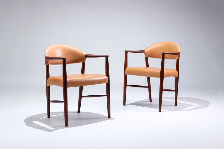 Set of 2 armchairs by Kurt Olsen