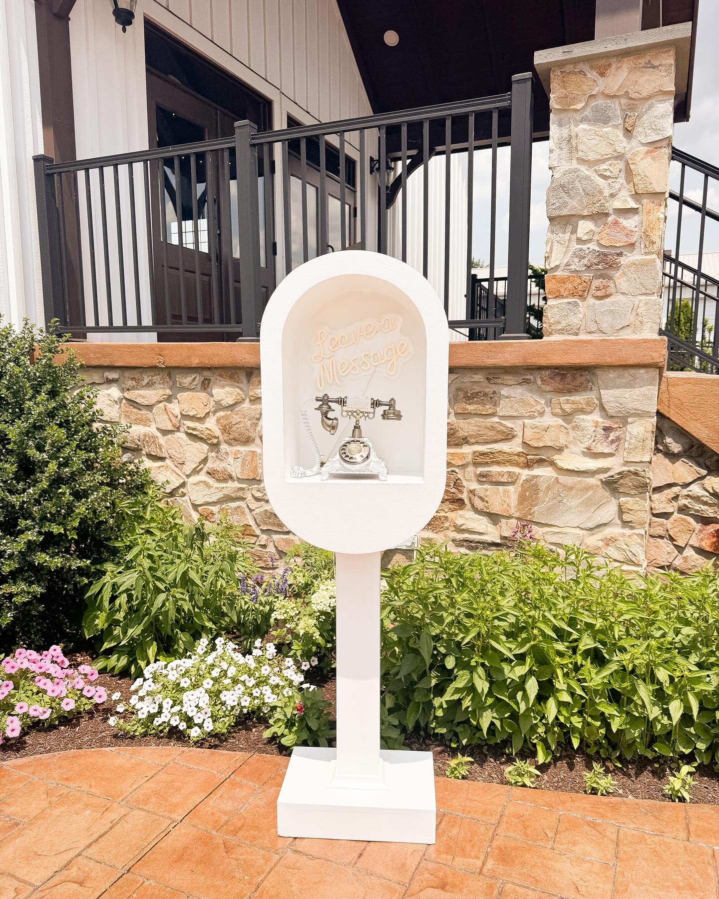 The sweetest messages, forever saved 🎙💍 Our audio guest book was a hit at last week&rsquo;s wedding &mdash; capturing laughs, love, and memories that the bride will cherish for a lifetime.