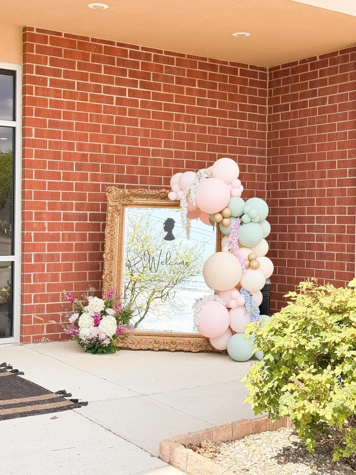 A Grand Re-opening worthy of the ton 💐