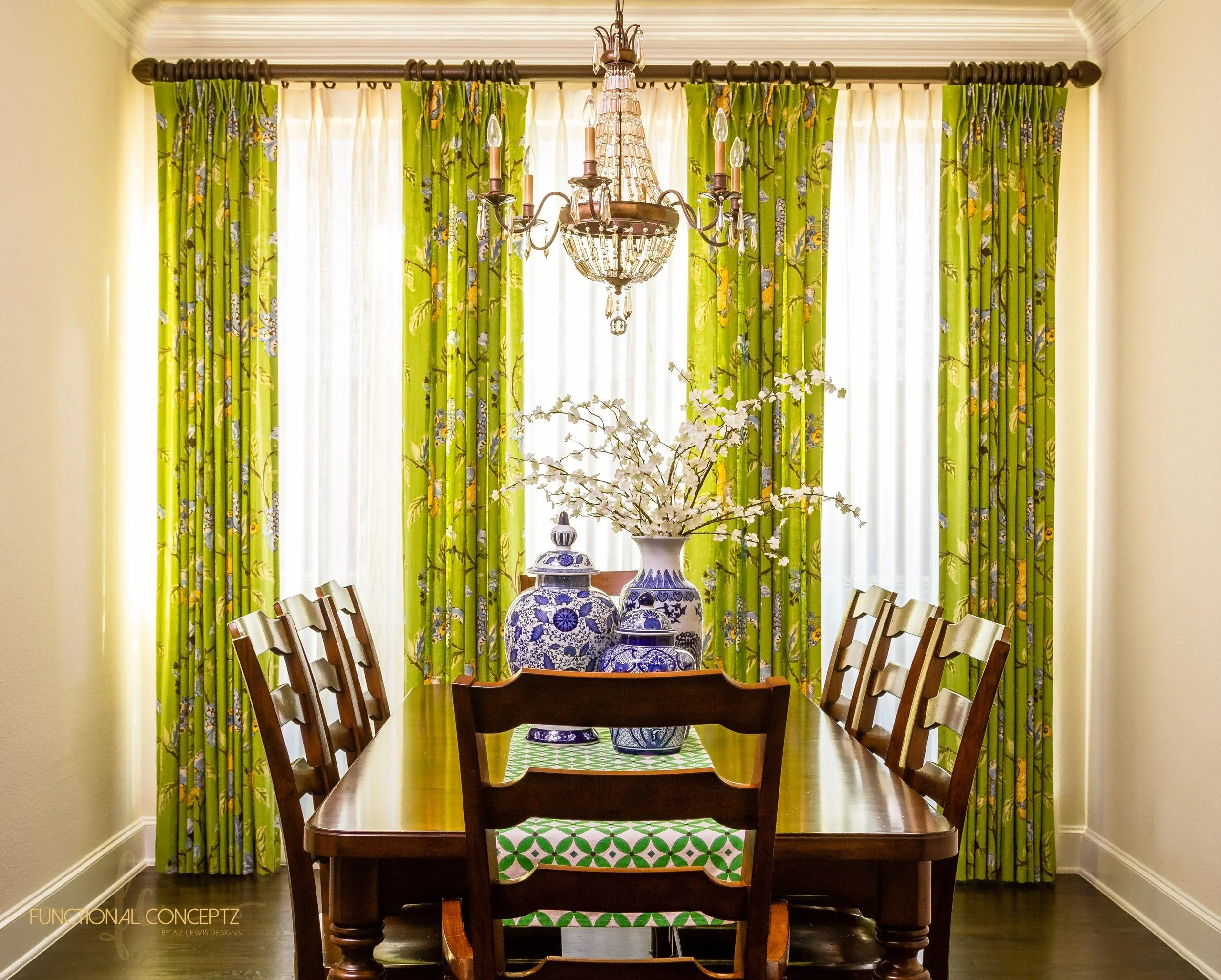 Dining room window treatment