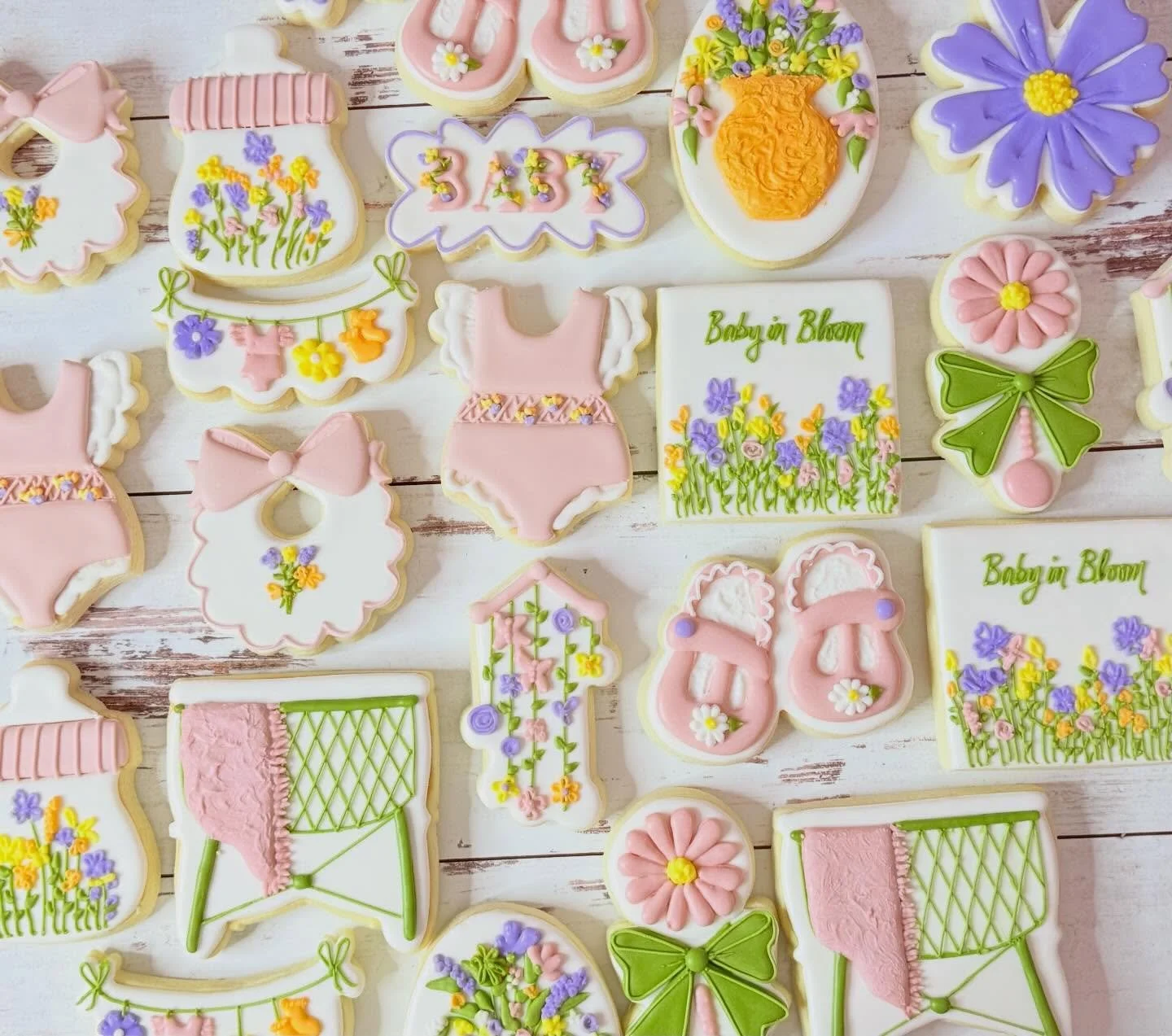 &ldquo;Baby in Bloom&rdquo; baby shower 🍼🍼

(Flowers in the last photo was the inspiration)

#jojoscookieboutique #blairsvillega #babyinbloomcookies