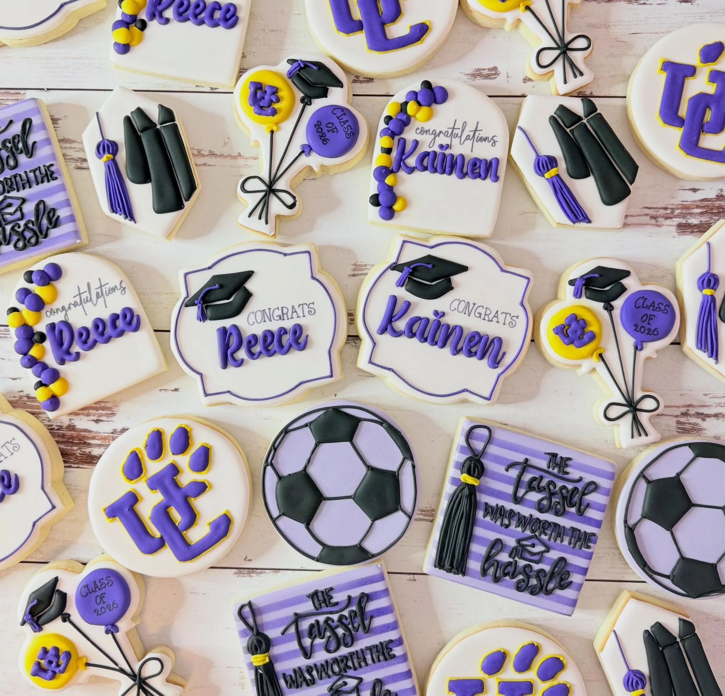Congratulations Kainen and Reece on your high school graduation! 🎓🎓🎓🎓🎓

#jojoscookieboutique #blairsvillega #graduationcookies