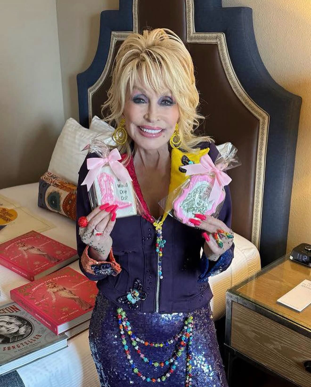 Rest in Peace, Dolly. You were such a beautiful soul. (These photos are from 2024.) 😢