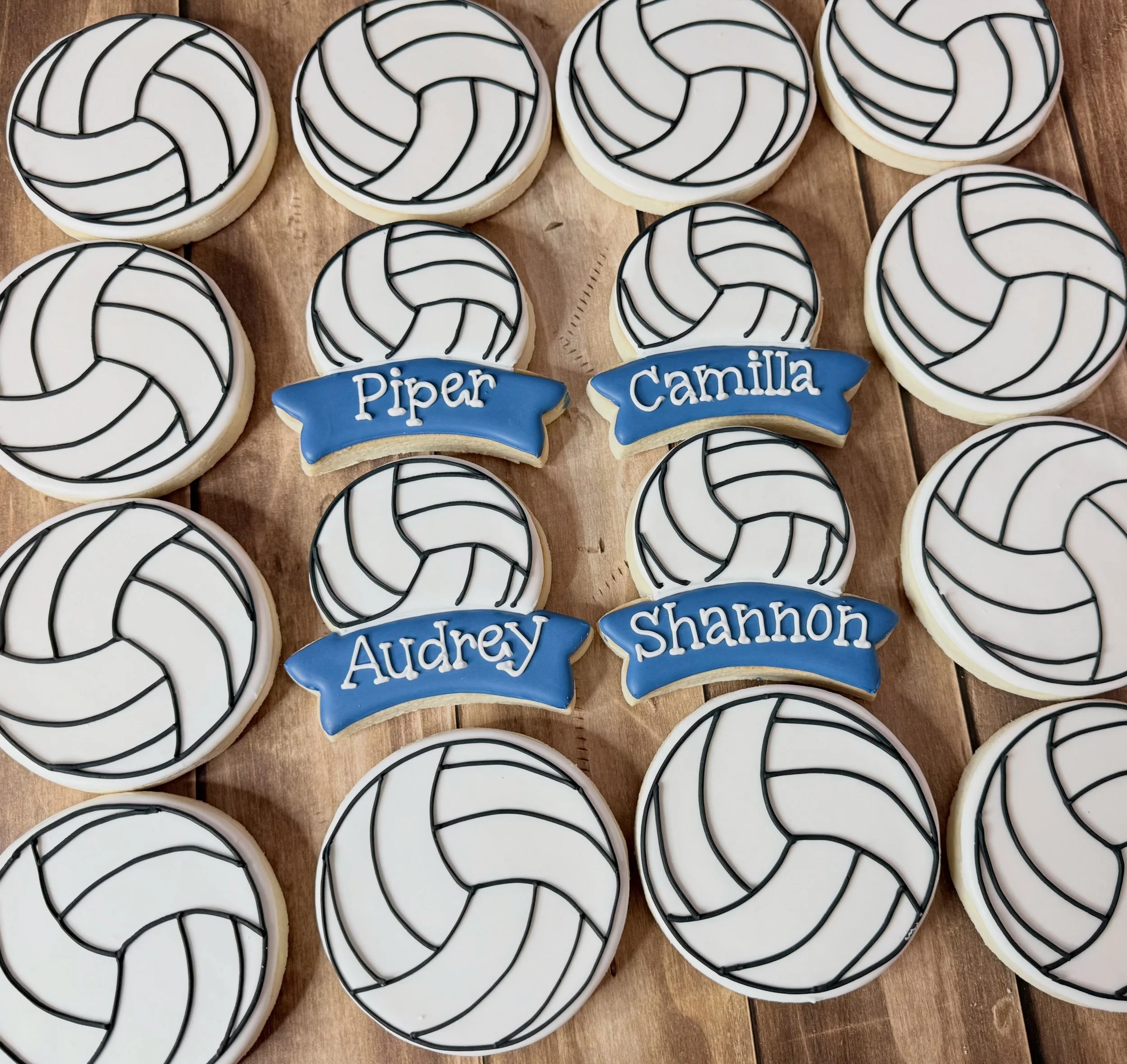 Congratulations to the Fannin County High School Girls Volleyball Team 🏐🏐 💙💙on the ongoing season! A special shout out to this year&rsquo;s seniors! 🏐🏐💙💙 

#jojoscookieboutique #blairsvillega #volleyballcookies #fannincountyvolleyball