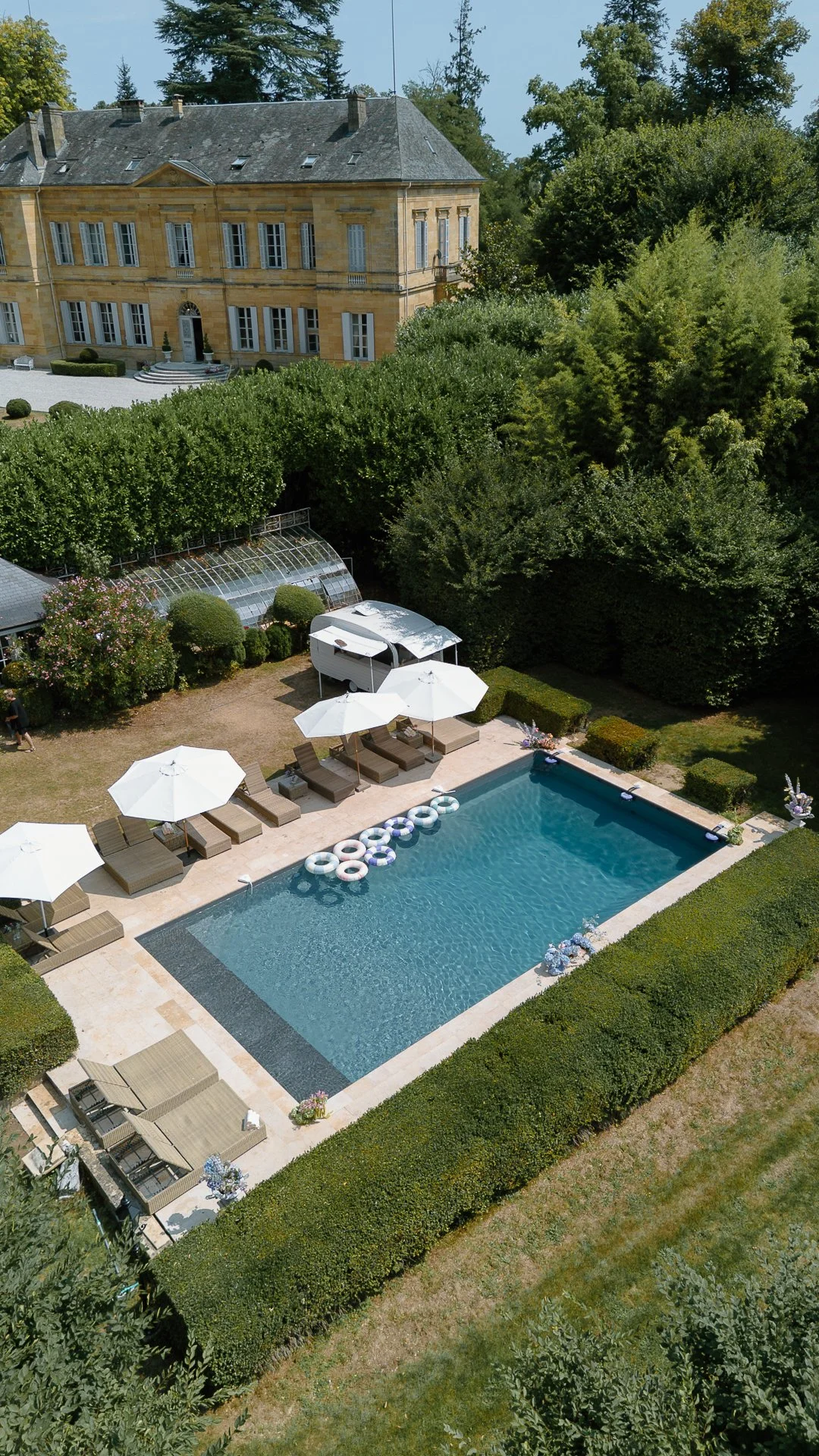 Copy of Nichole-Babiez-Photography-france-chateau-destination-wedding-bridal-pool-party-08-05-2025-2083.jpg