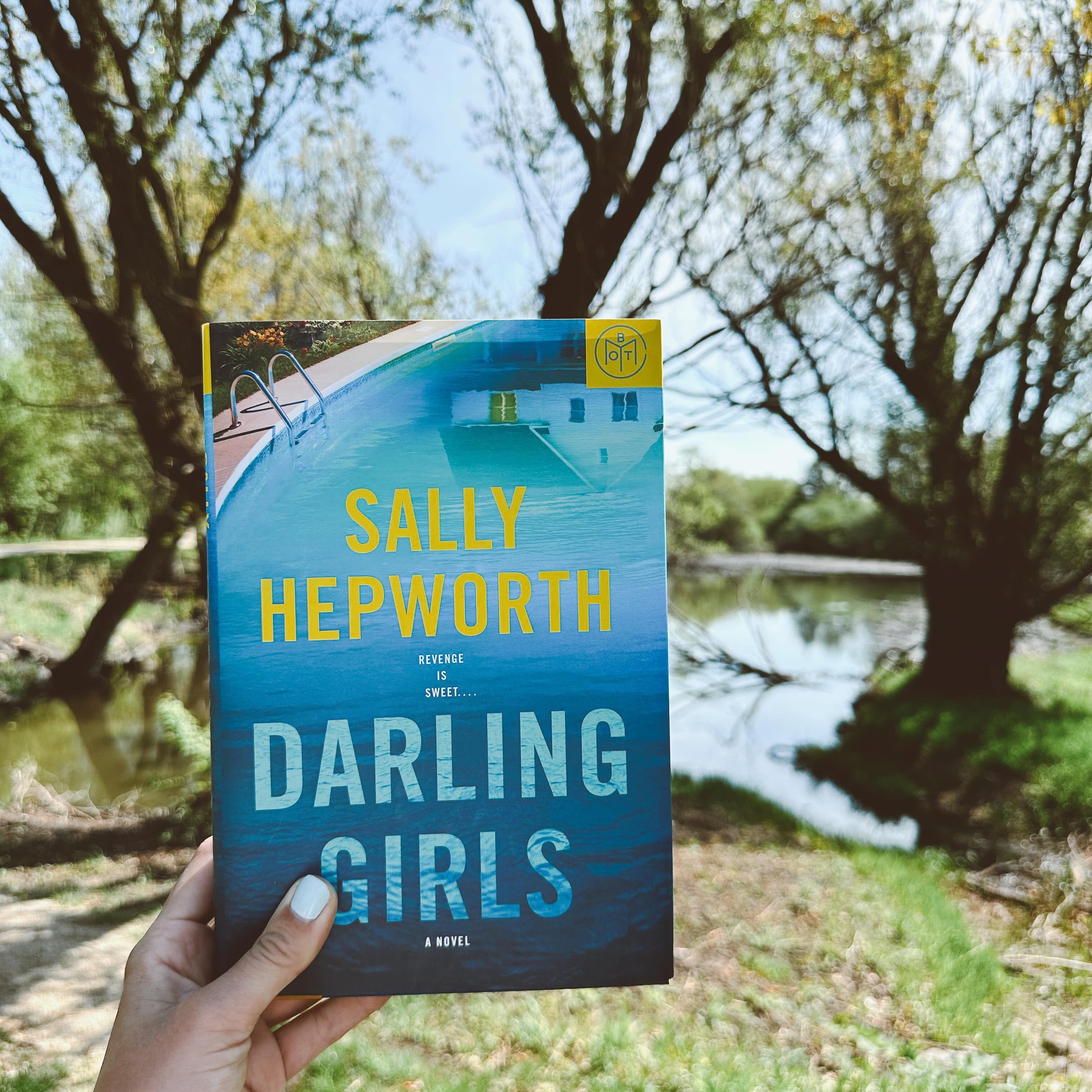 ⭐️⭐️⭐️⭐️(4/5, Thriller)
TL;DR: thriller lovers will enjoy this, was too dark for me at times but was very hard to put down. 
〰️〰️〰️〰️〰️〰️〰️〰️〰️〰️〰️〰️
I could not put this book down! I can&rsquo;t remember the last time I flew through a thriller like 
