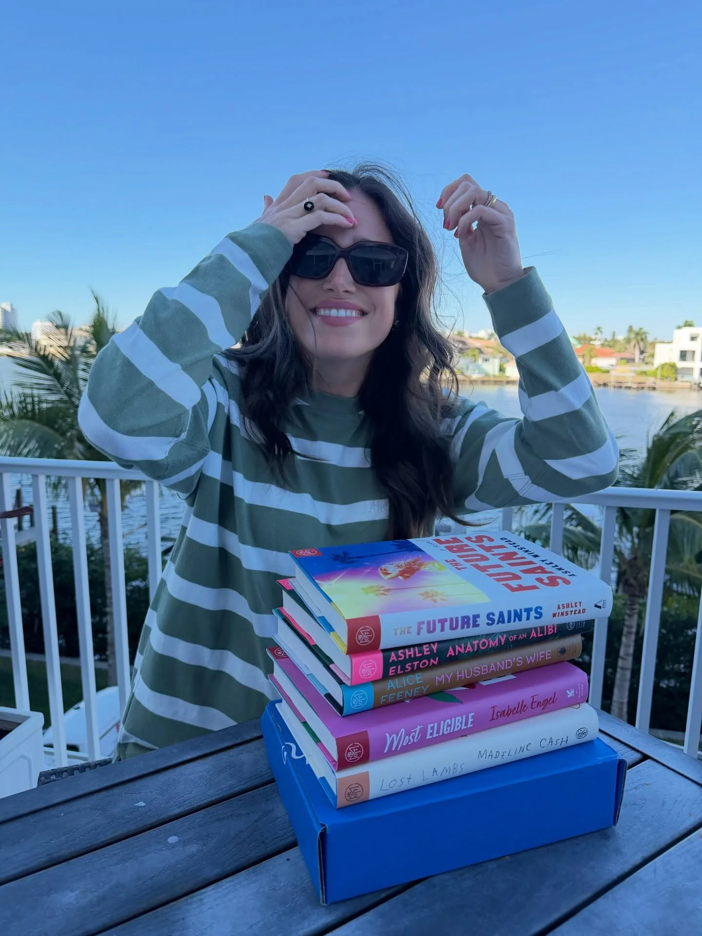 I loved @bookofthemonth&rsquo;s options so much this month that not only did I pick 5 (!!) books, I also lugged them all the way to Florida because I couldn&rsquo;t decide what I was going to read next! #ad 
If you&rsquo;re new to Book of the Month, 