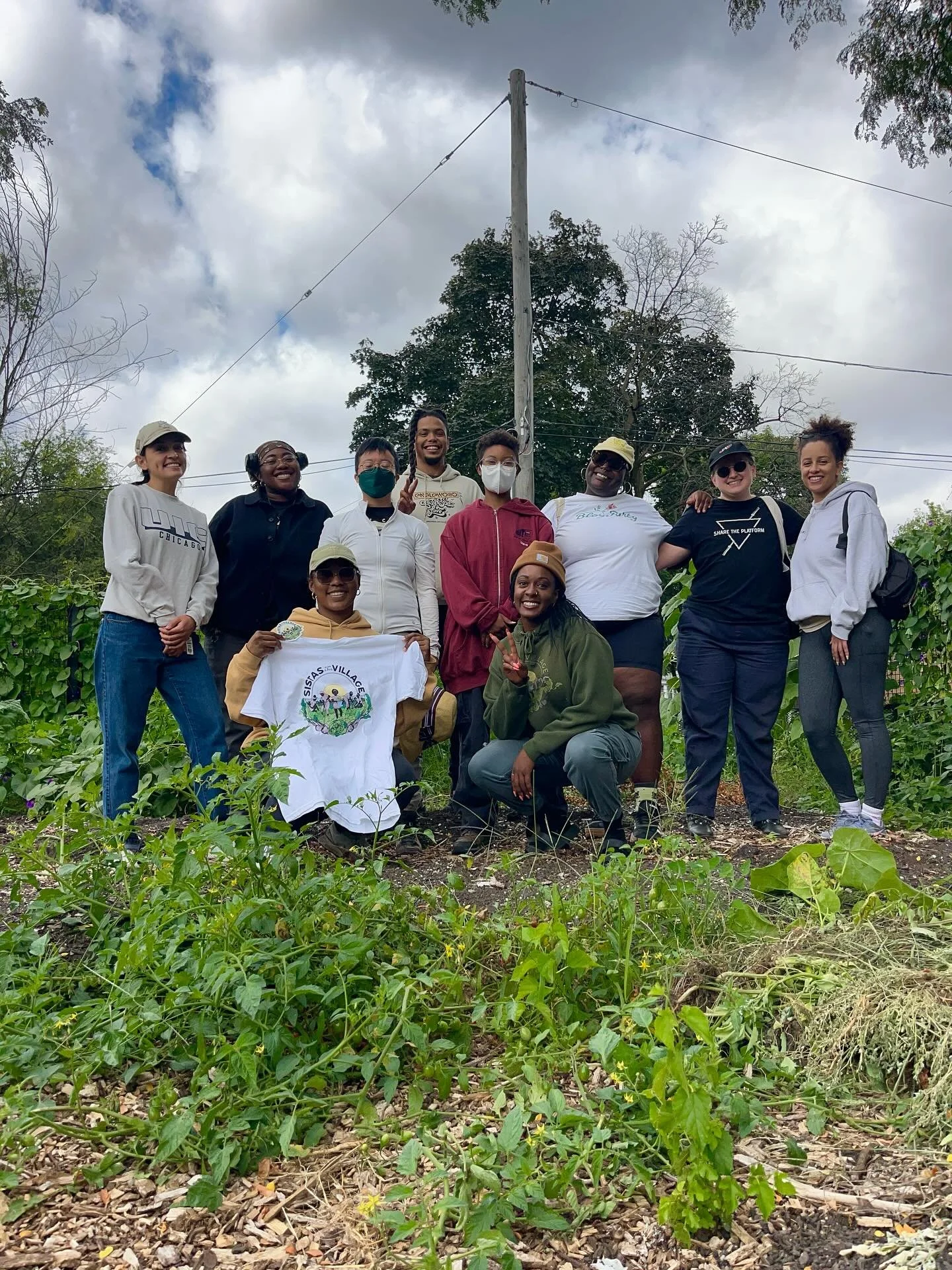 What a beautiful day to be at the farm! If you missed it we have another volunteer day next Friday from 9am-11am. Sign up in our bio 🪏