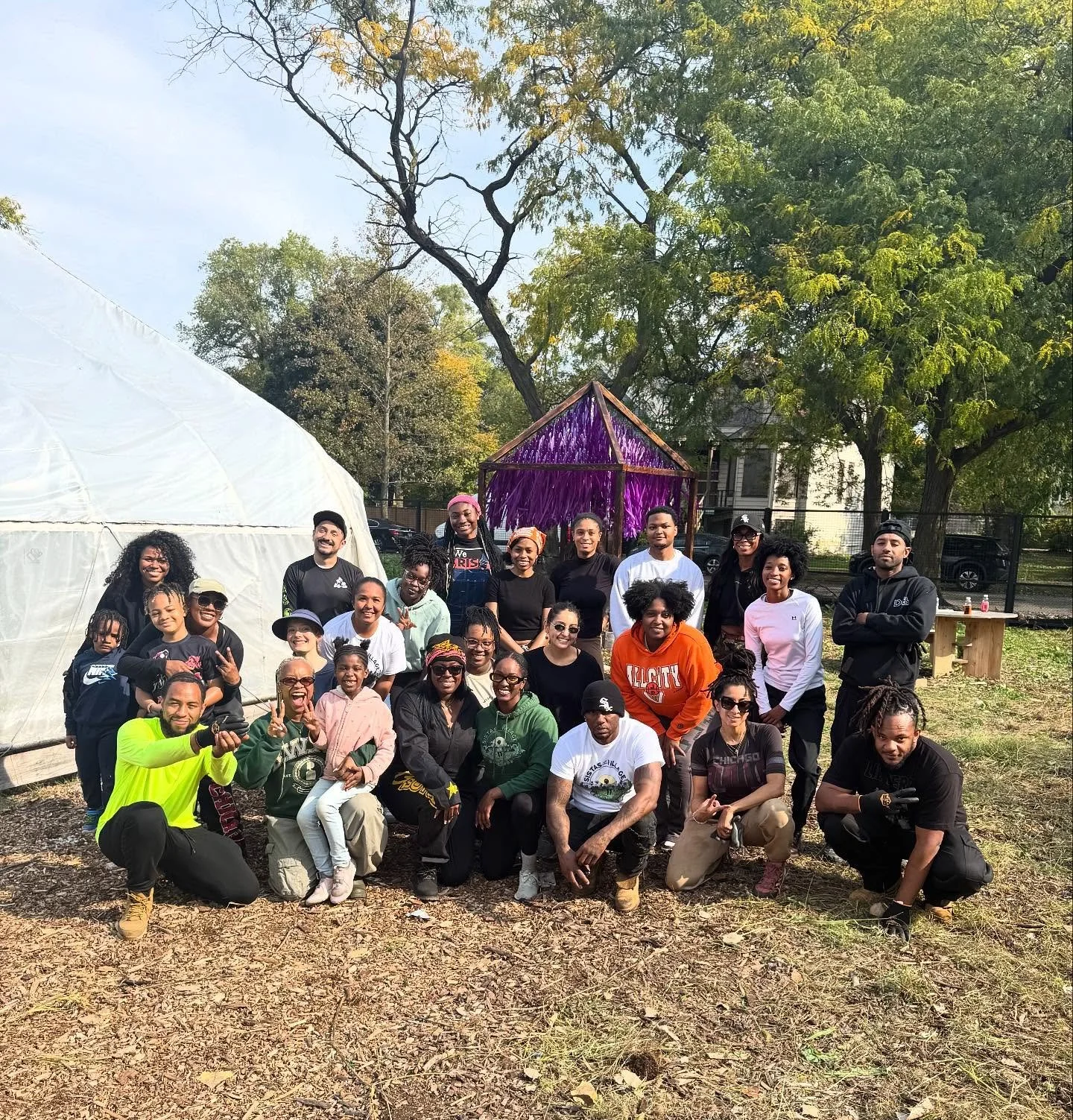 Today was absolutely beautiful! More photos coming soon but wanted to give a huge thanks to our amazing volunteers for putting in some serious work and @93boyz, @kimaponi &amp; @_vickistreet for bringing the vibes this morning! We&rsquo;ll have a few