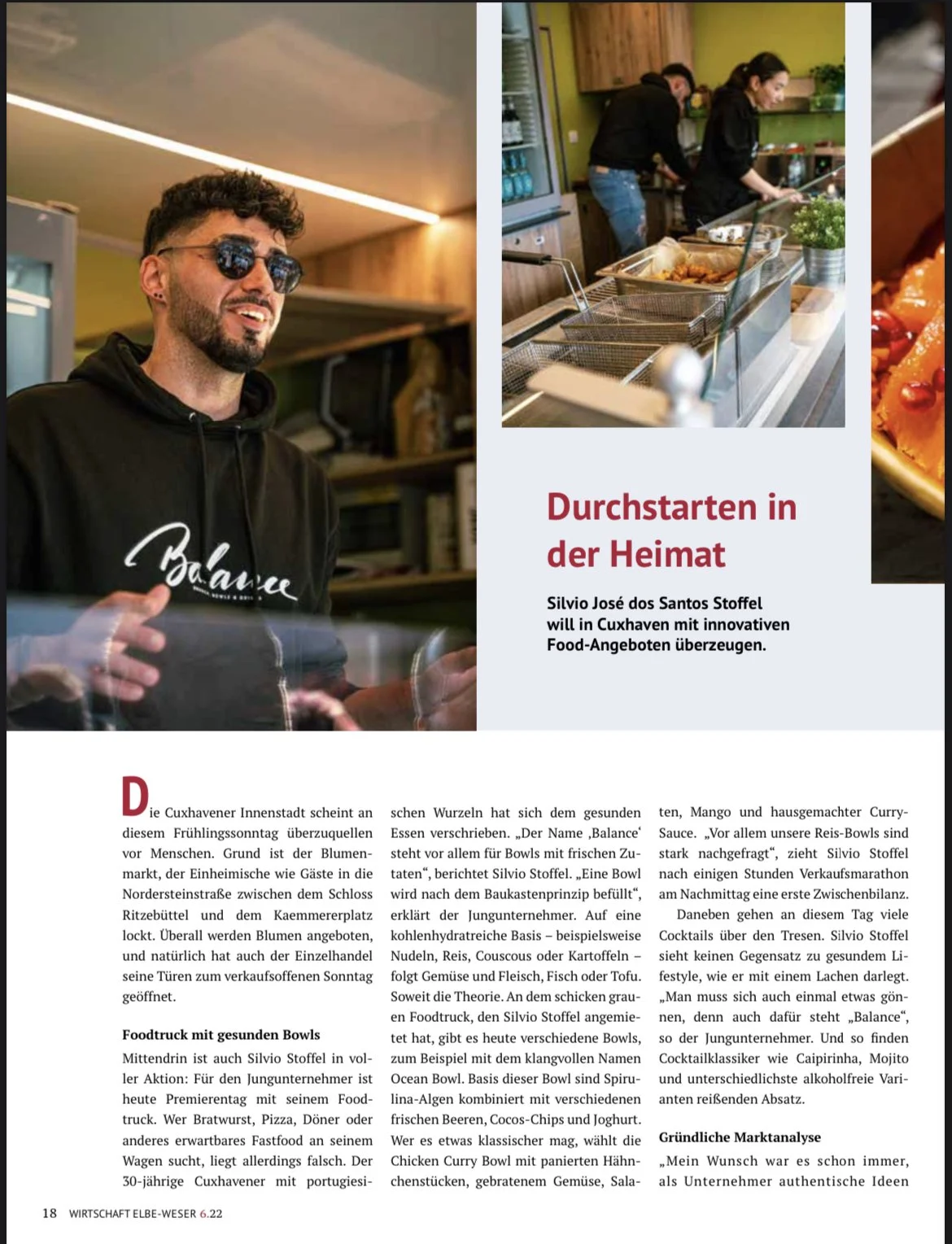 Fotografie von einem Mann mit dunklen Locken, Bart und Sonnenbrille, der in einem modernen Raum spricht, und in einem Getränkewagen werden Pommes frites serviert. Der Text beschreibt eine geplante Food-Location in Cuxhaven mit innovativen Angeboten, inklusive gesunder Bowls und Cocktails.