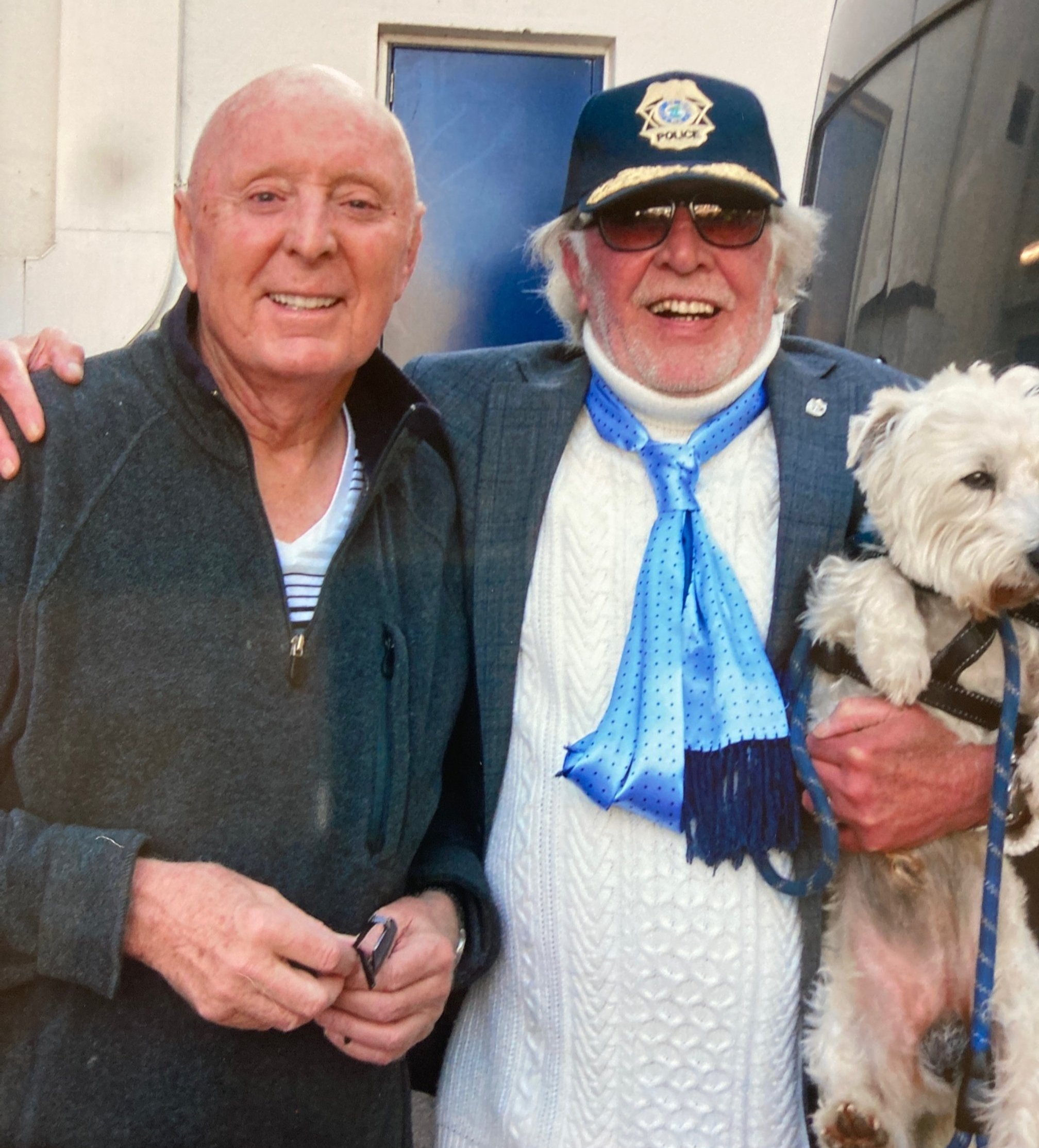 Two Legends together, Jasper Carrot has been an outstanding comedian for a lifetime, and a great friend. Making a fuss of Billy and Miami at his tour in Torquay with Bev Bevan.