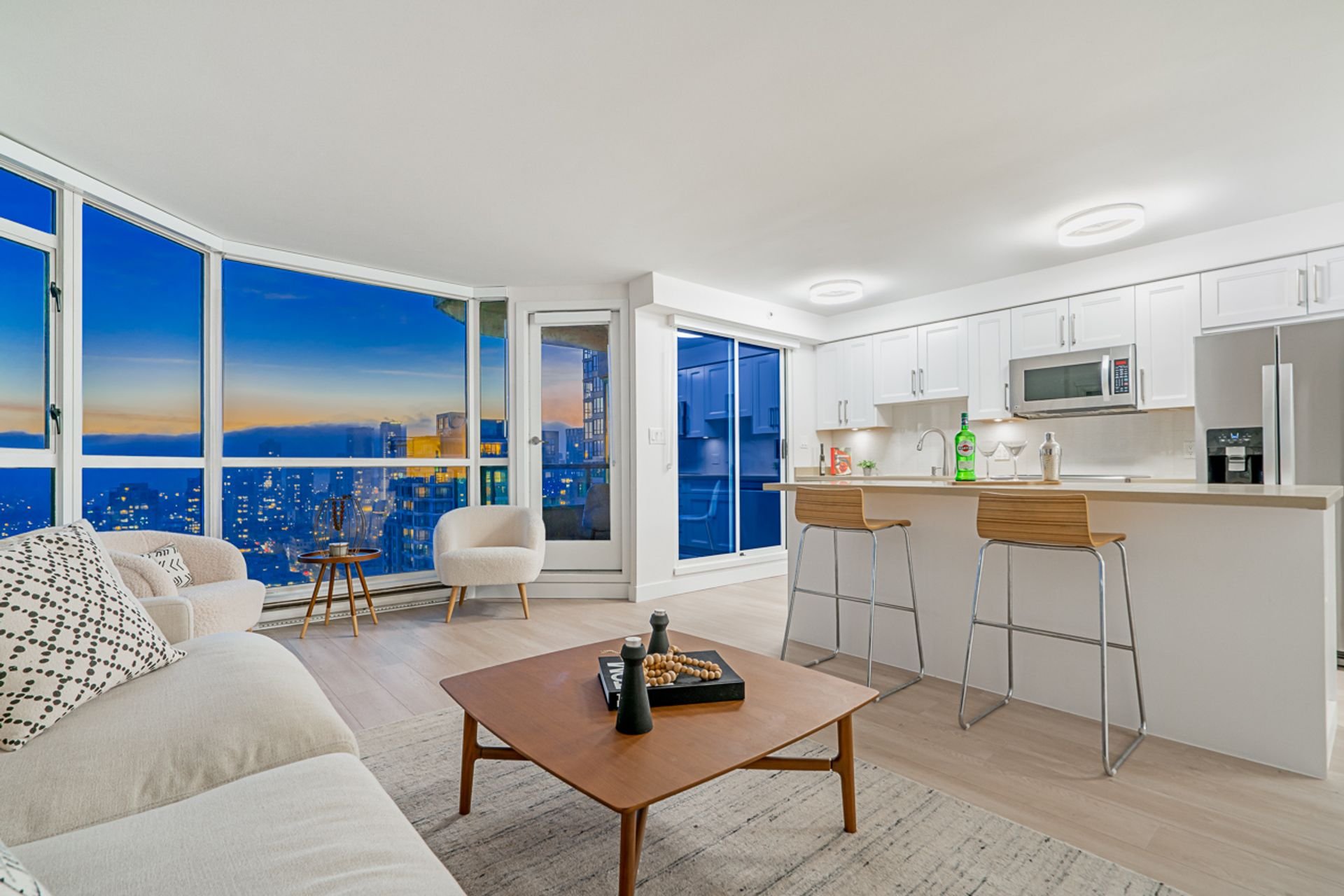 unit-2501-888-hamilton-street-vancouver-11.jpeg